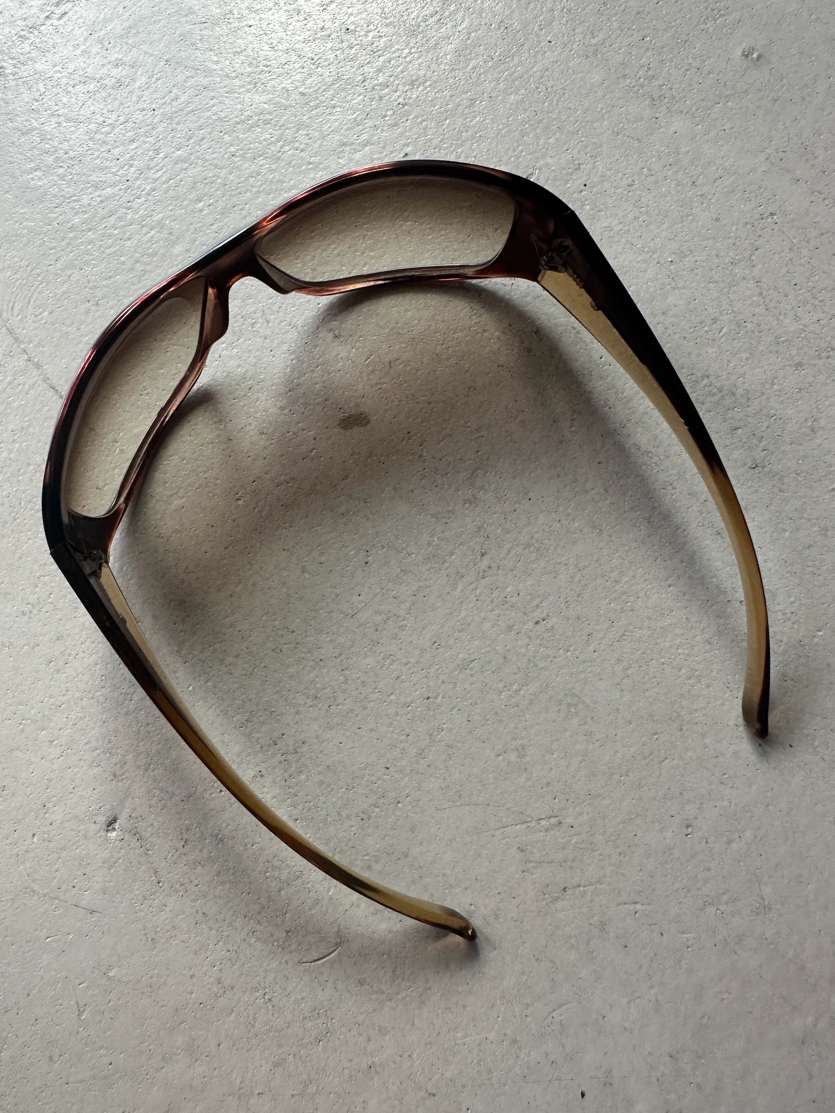 PRADA - 1990s OVERSIZED WRAP AROUND SUNGLASSES