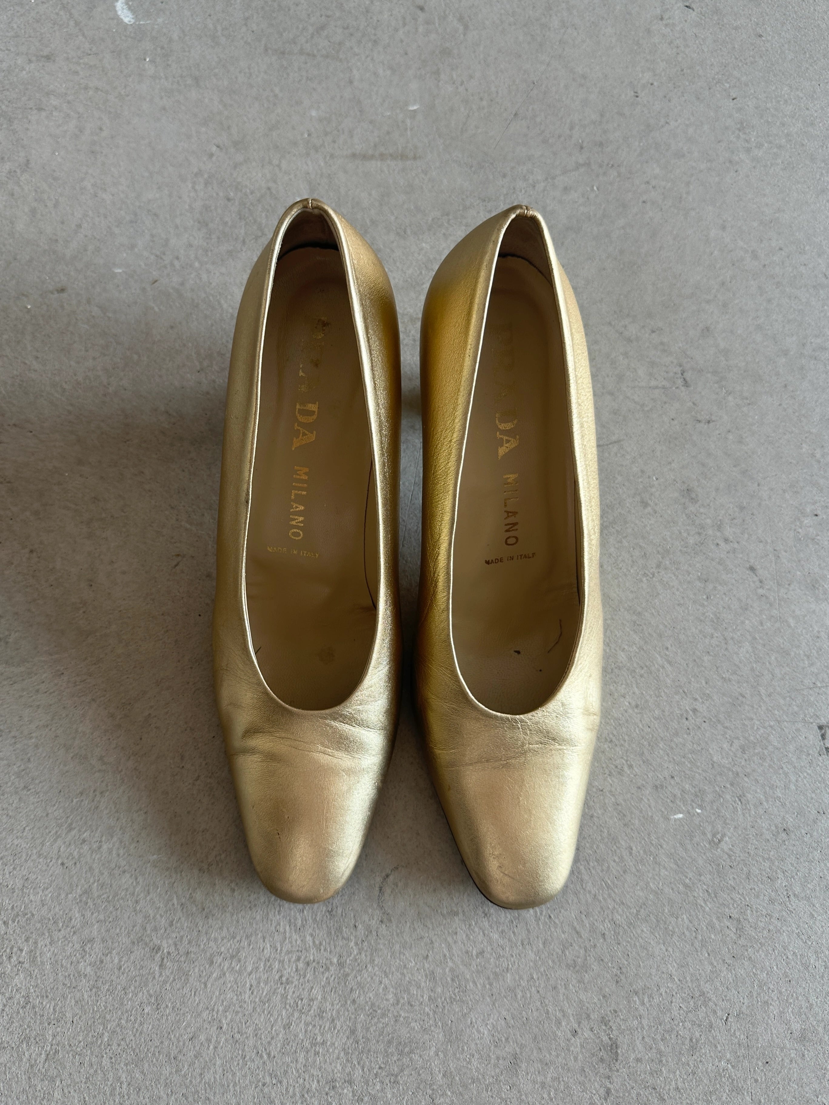 PRADA - 1980s GOLD PUMPS HEELS