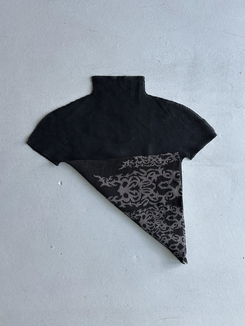 ISSEY MIYAKE ME - S/S 2005 SHORT SLEEVE TOP