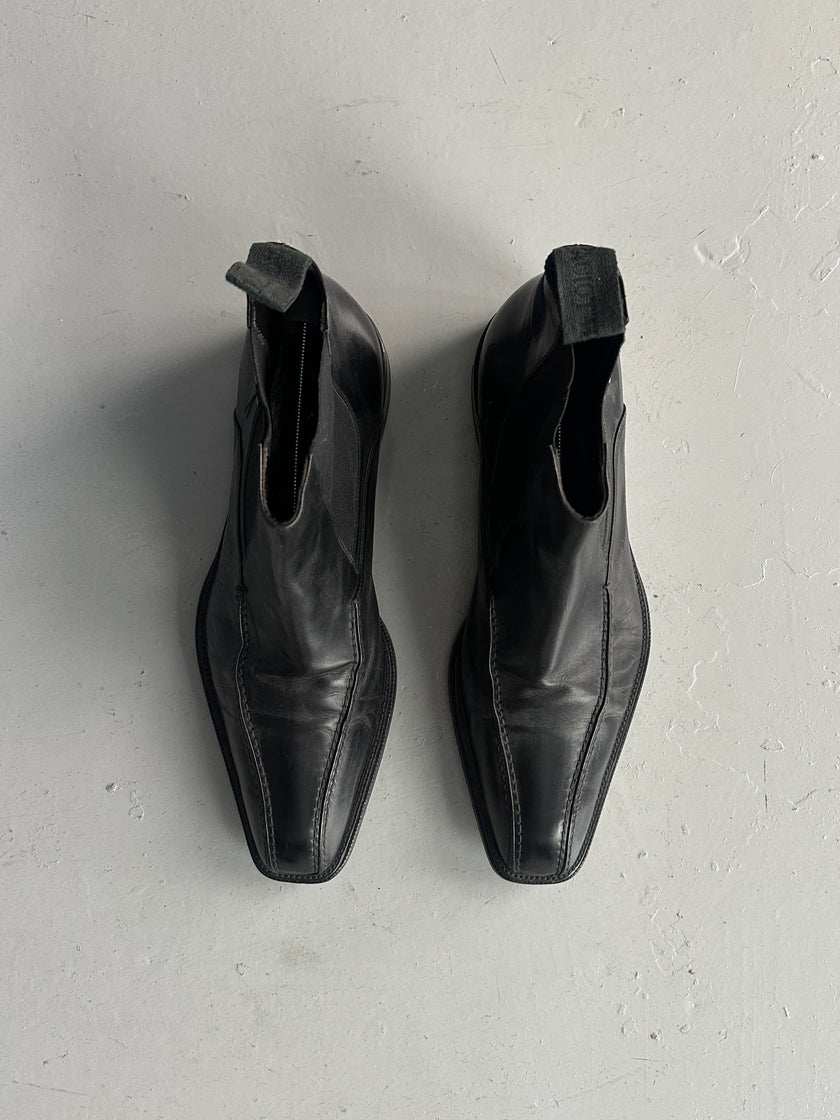 ITALIAN LABEL 2000s LEATHER BOOTS WITH APRON STITCHING