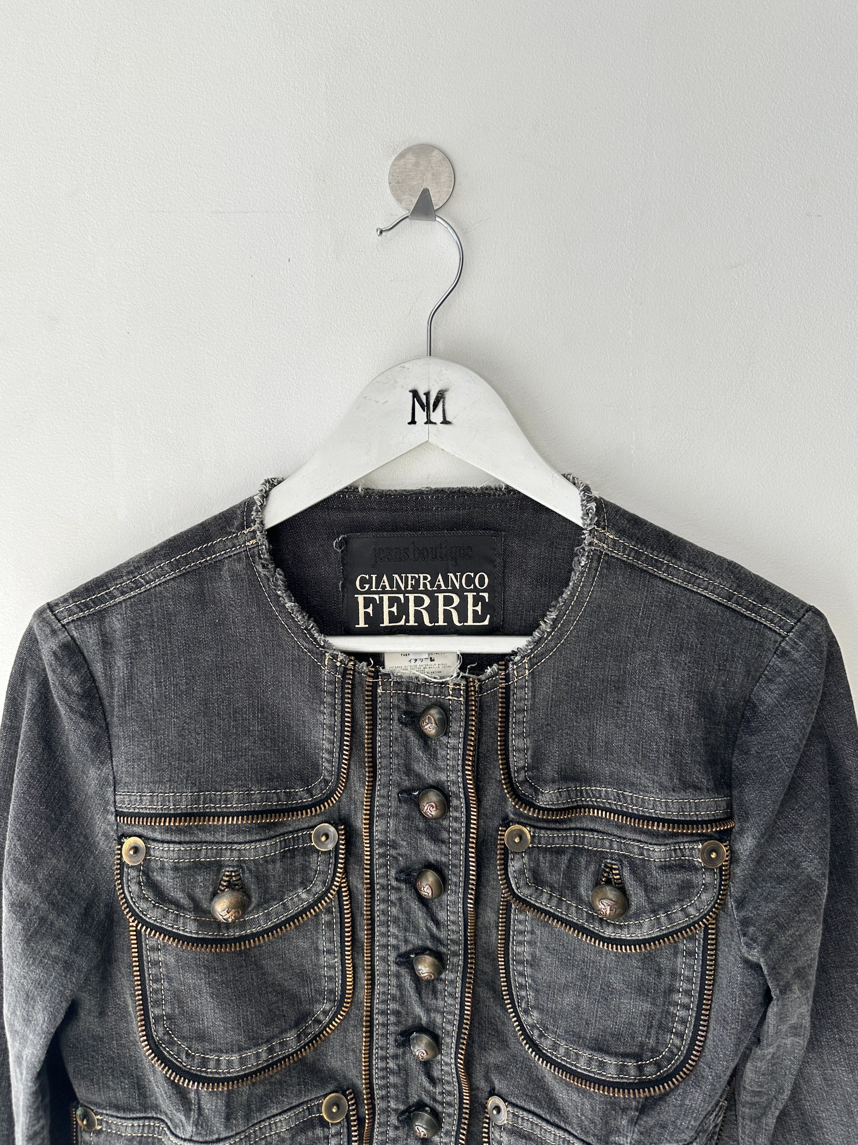 GIANFRANCO FERRÉ - early 2000s CROP FIT DENIM JACKET WITH EXPOSED ZIP DETAILS