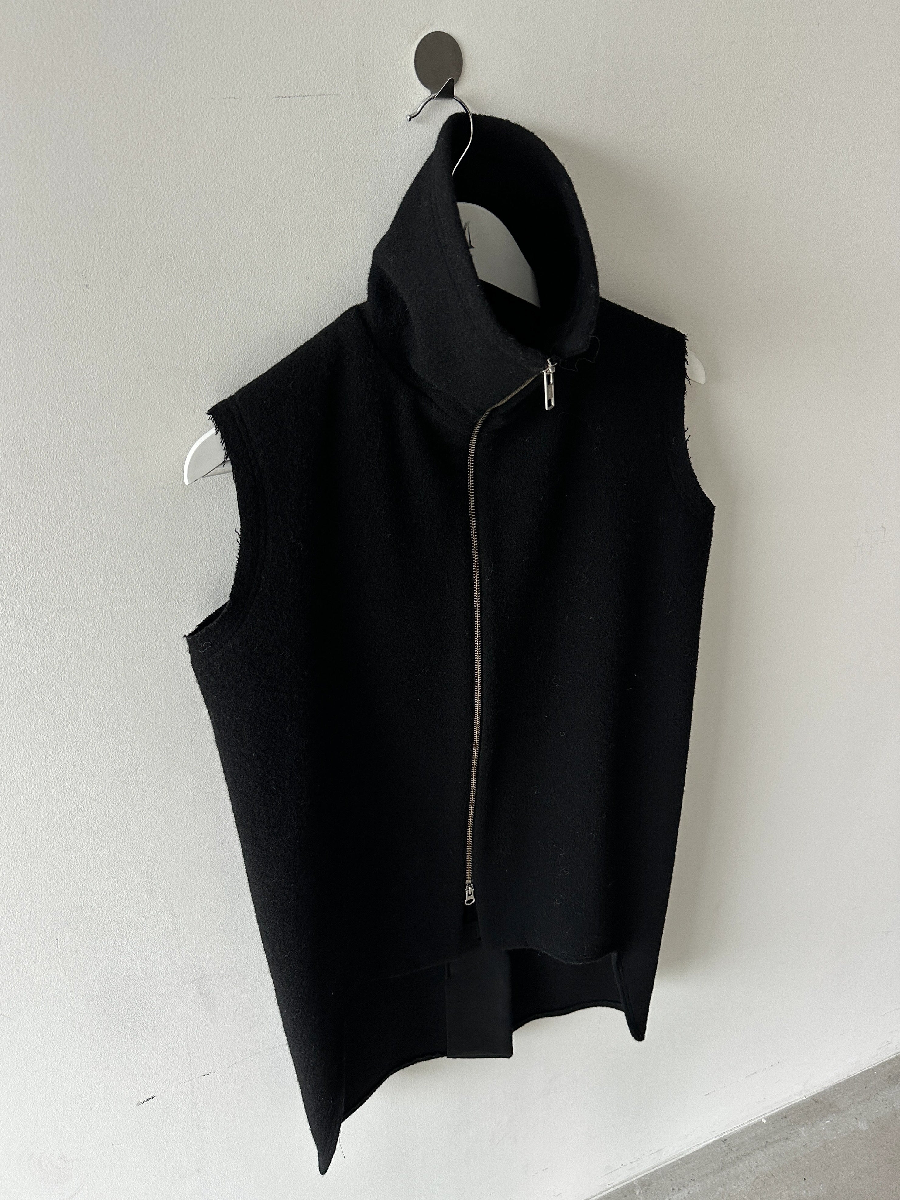 YOHJI YAMAMOTO - F/W 2004 FUNNEL NECK ZIPPED VEST JACKET