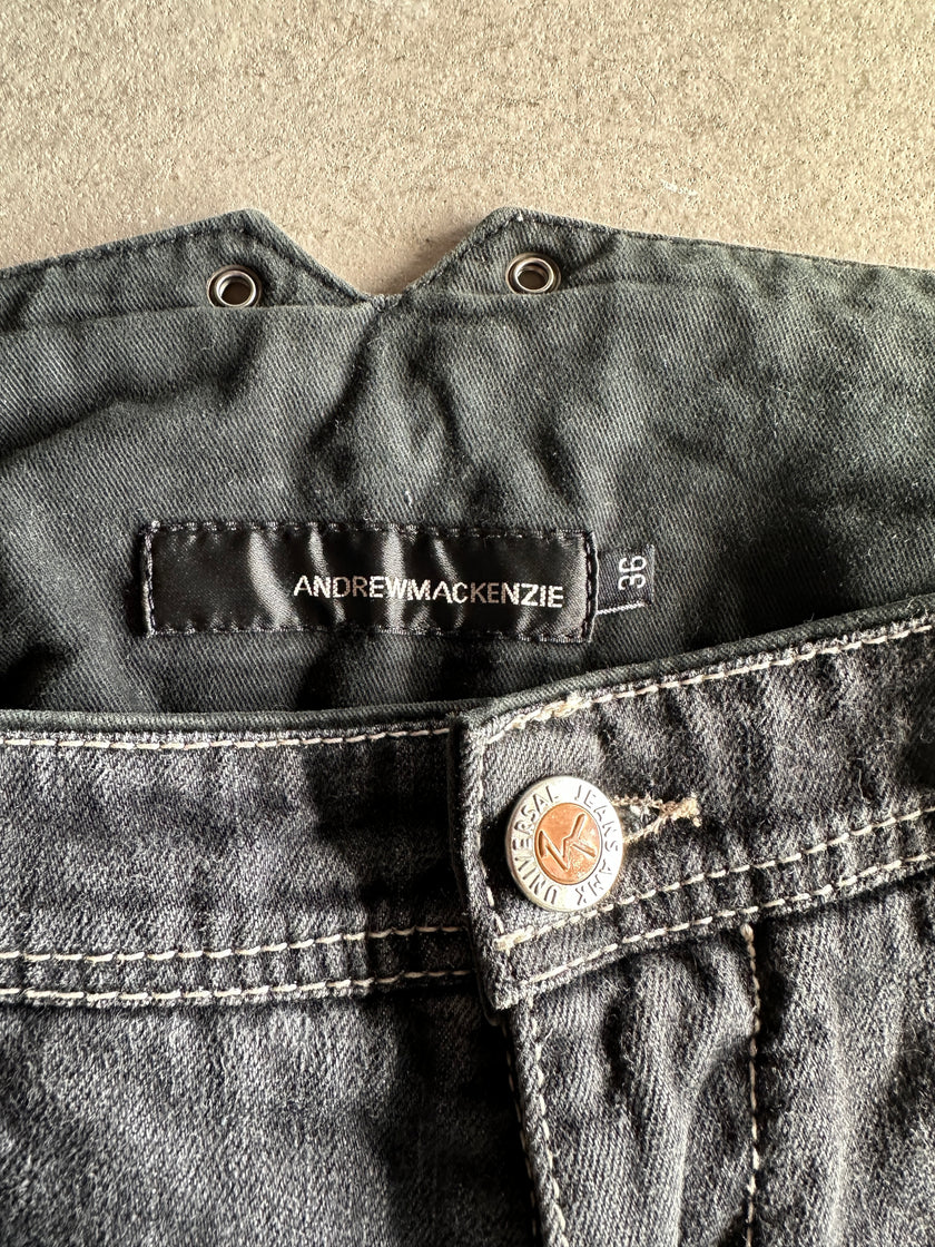 ANDREW MACKENZIE AMK - 2000s STRAIGHT FIT JEANS WITH DETAILS AT THE BACK