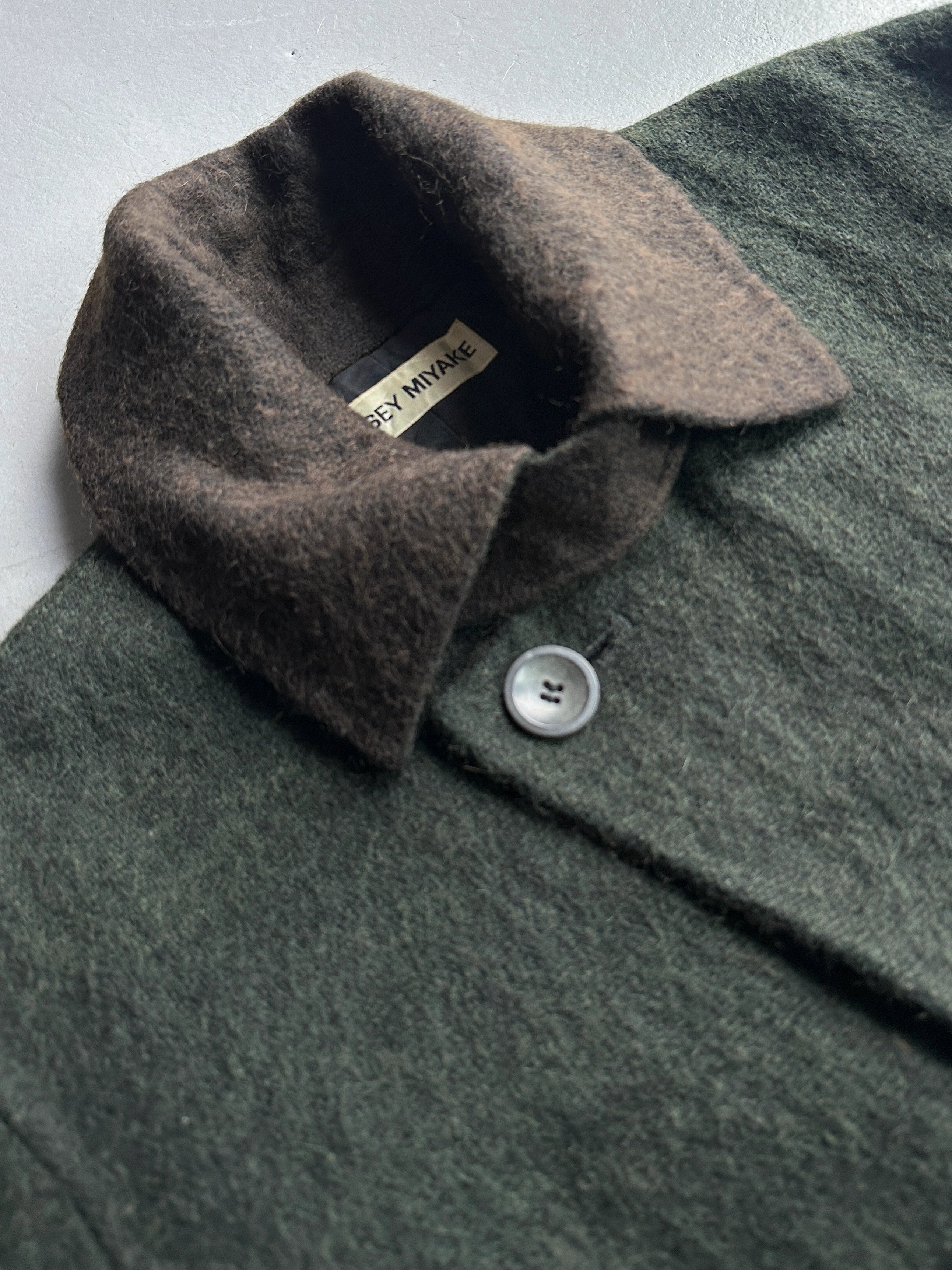 ISSEY MIYAKE - F/W 1995 CONTRASTING COLLAR FELTED WOOL JACKET