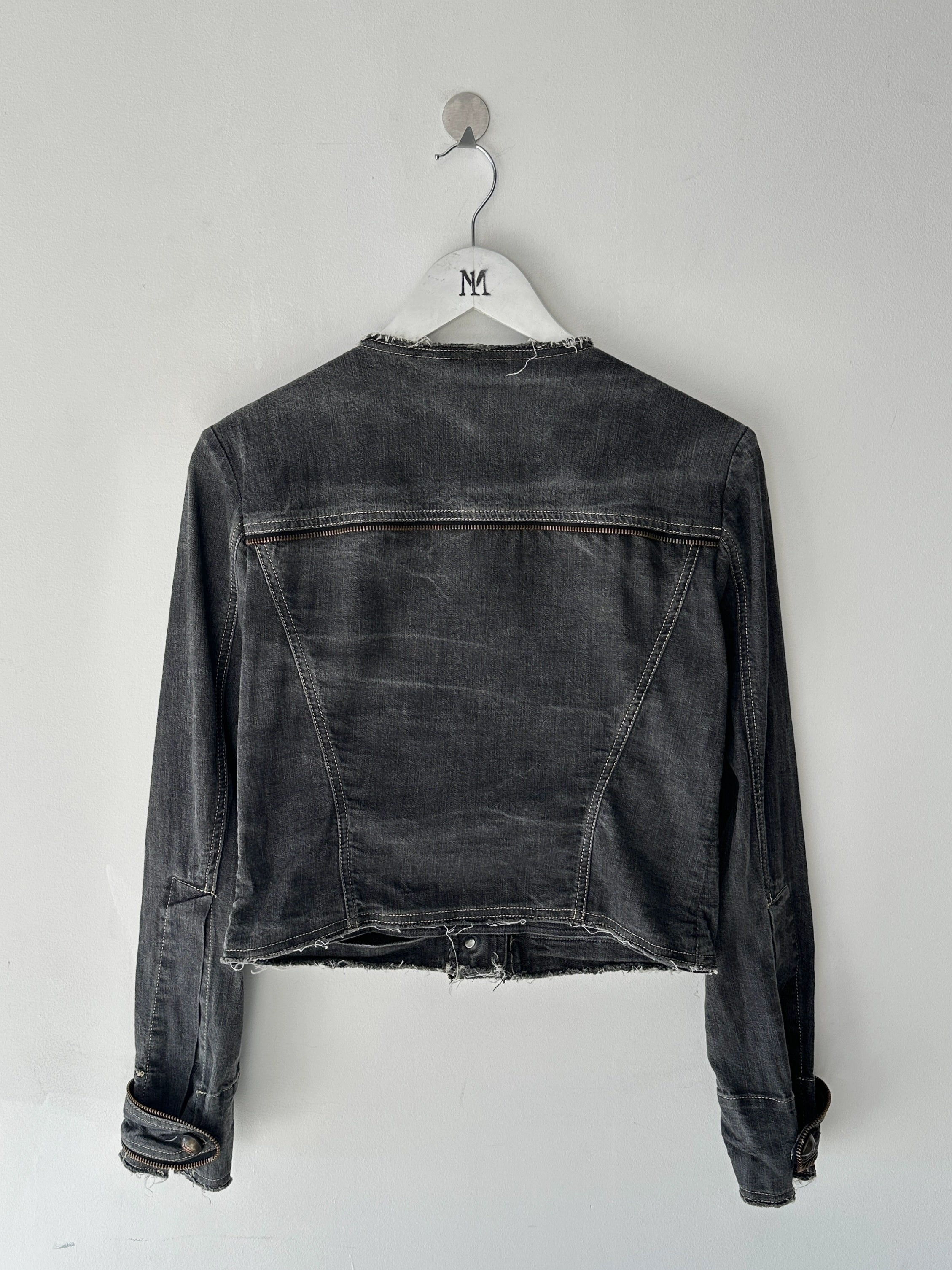 GIANFRANCO FERRÉ - early 2000s CROP FIT DENIM JACKET WITH EXPOSED ZIP DETAILS