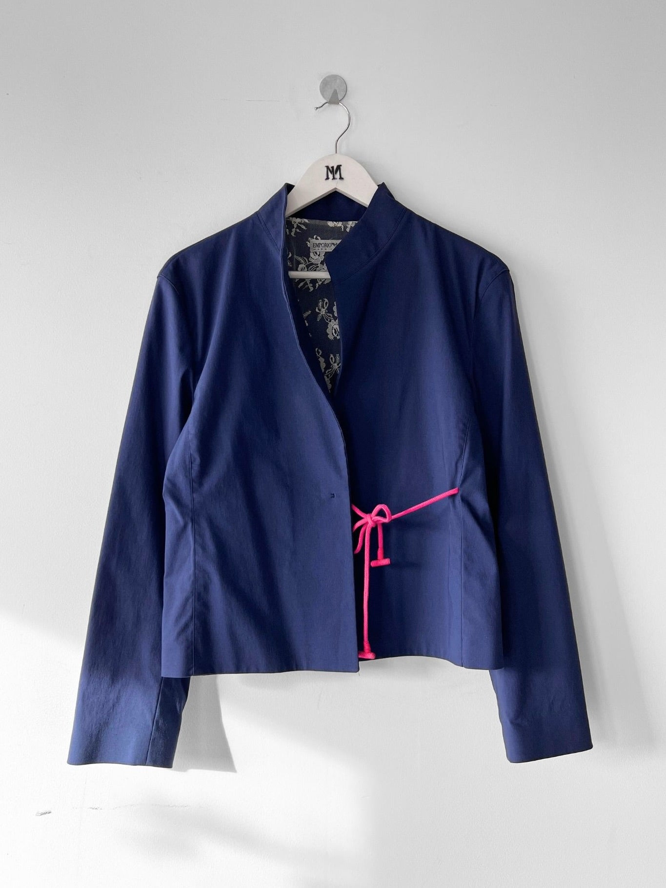 EMPORIO ARMANI - 1980s BLAZER WITH CONTRASTING PINK LACE SIDE CLOSURE