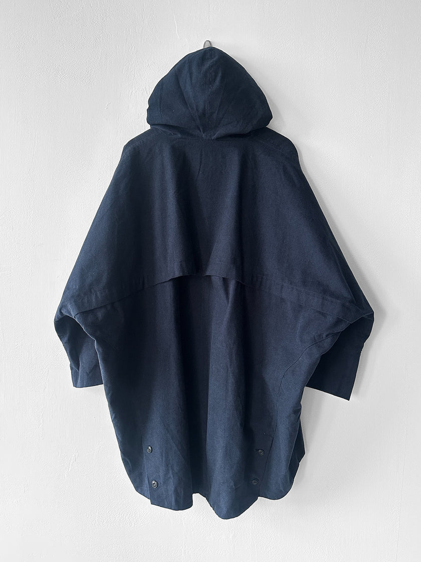ITALIAN LABEL - SAMPLE OVERSIZED HOODED CAPE JACKET WITH MESH UNDERLAYER