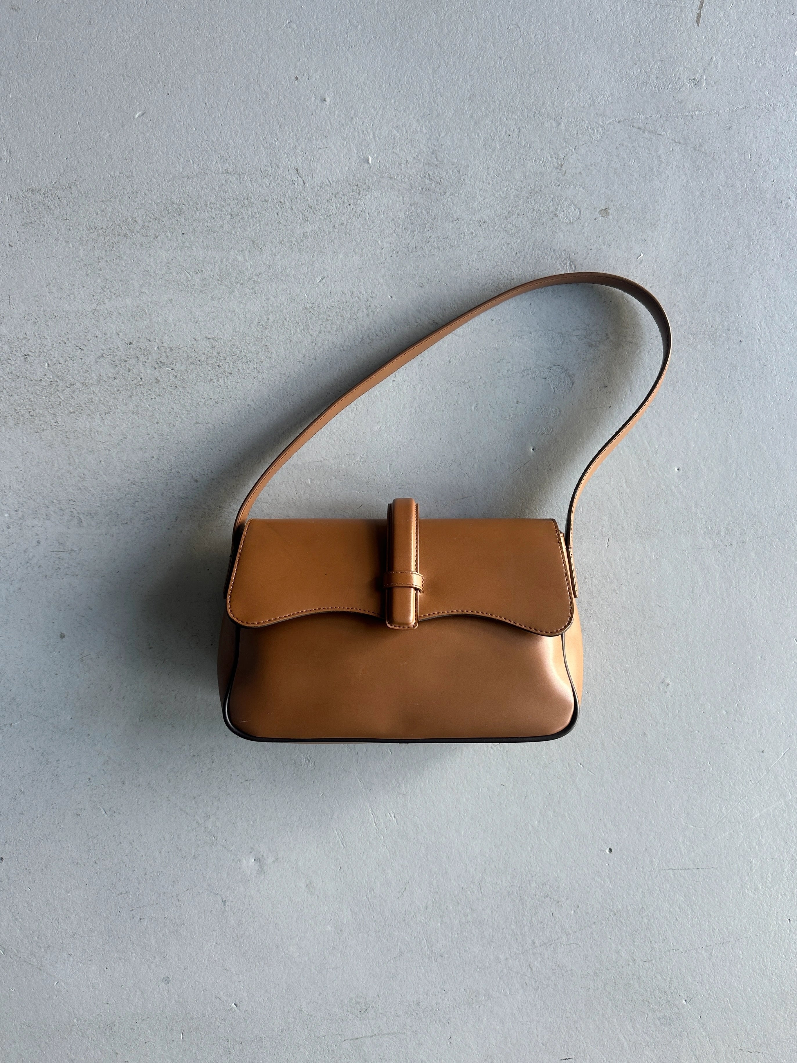 CLAUDE MONTANA - 1990s STRUCTURED SHOULDER BAG