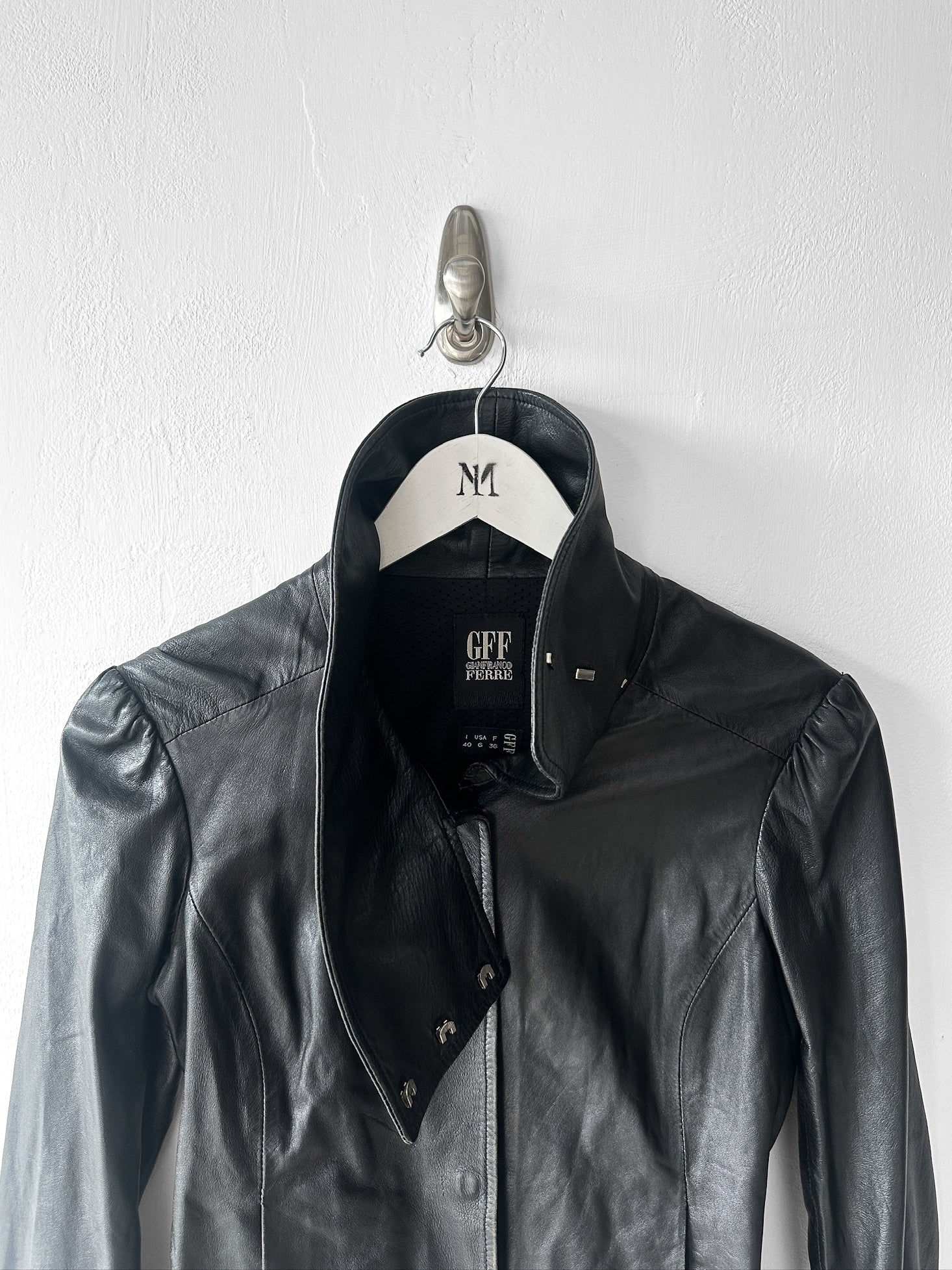 GIANFRANCO FERRÉ - early 2000s SOFT LEATHER CROP FIT JACKET WITH FUNNEL NECK