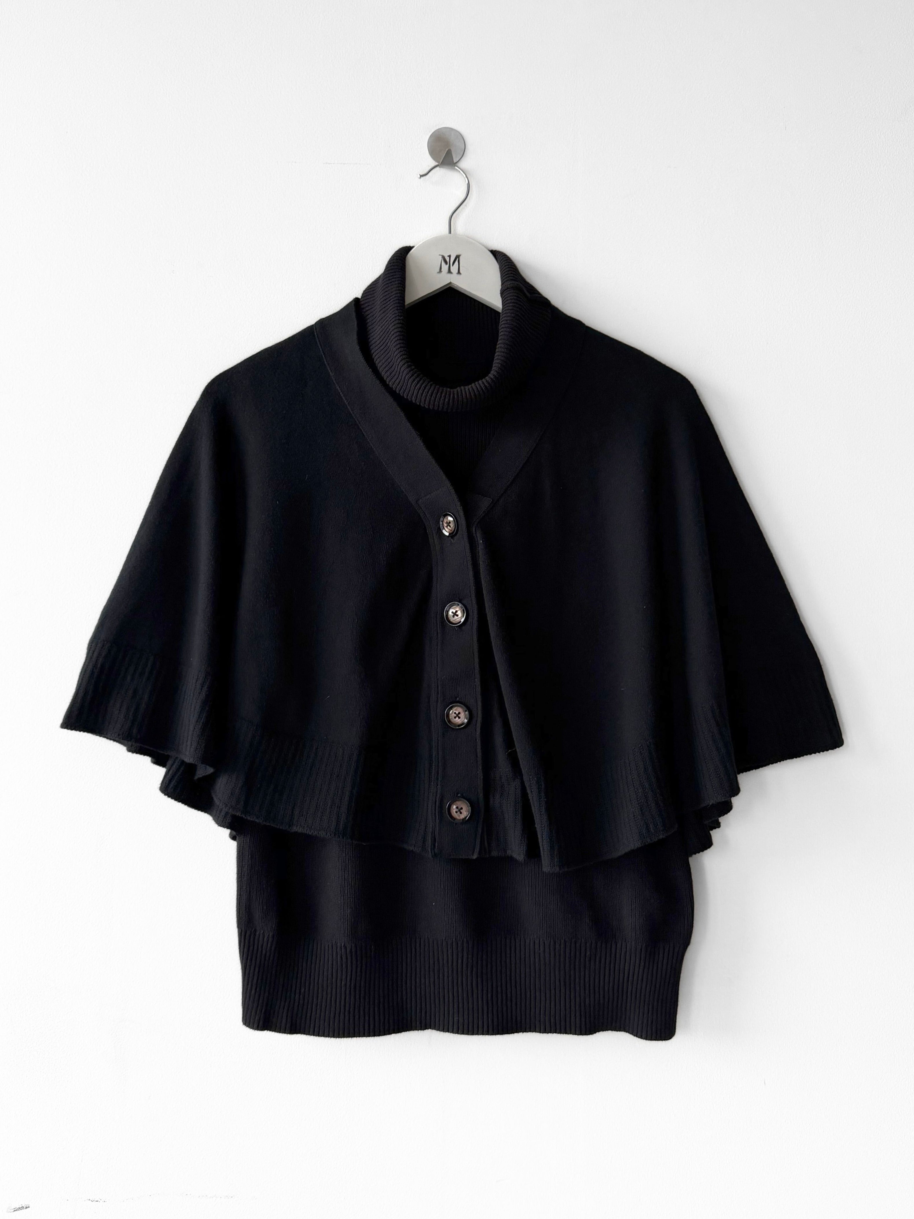 SACAI - F/W 2019 TWO TONE LAYERED HIGN NECK VEST WITH BUTTONED CROP CAPE