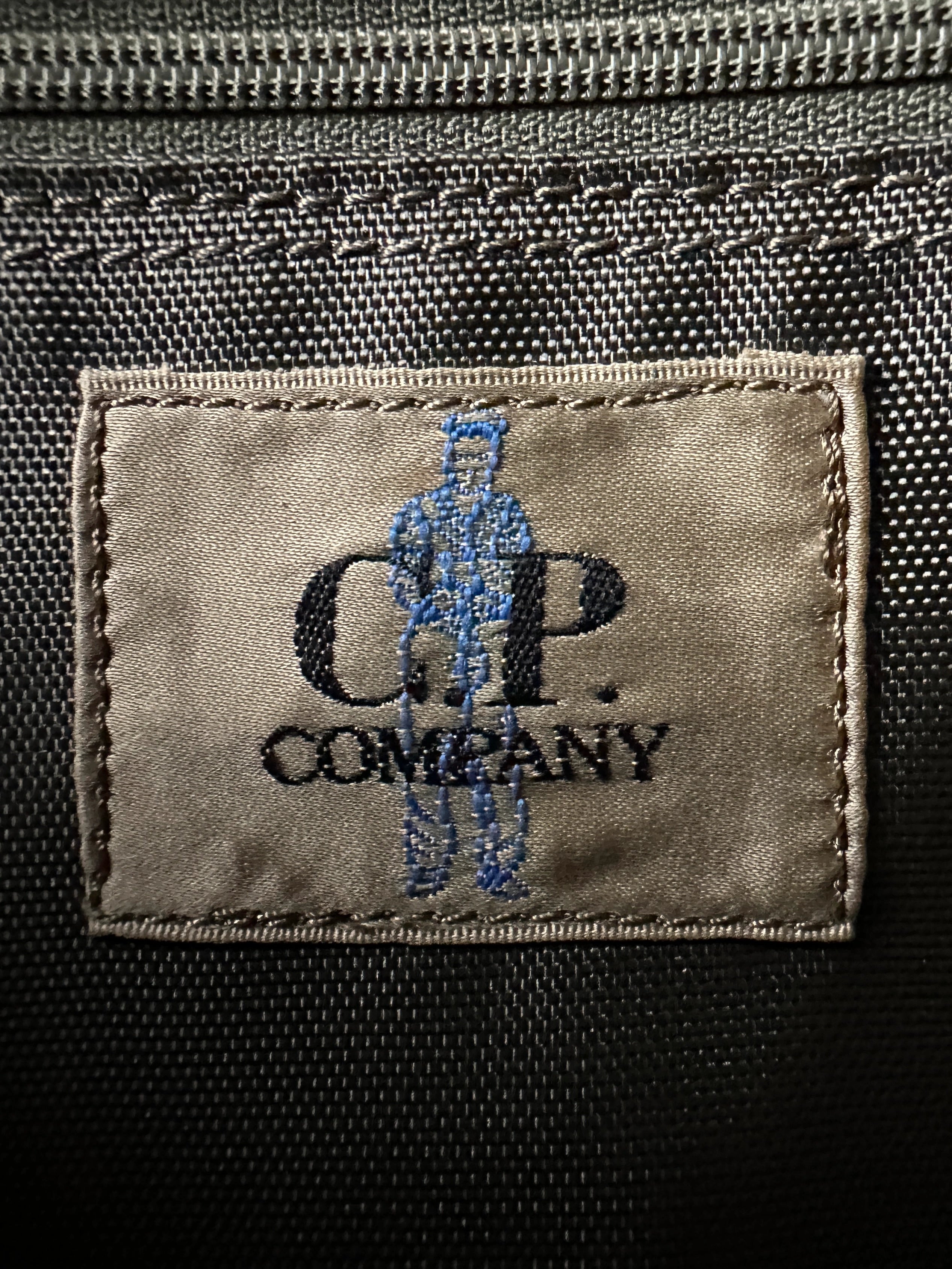 C.P. COMPANY - 1980s MESSENGER BAG WITH CONTRASTING QUILTED FRONT POCKETS