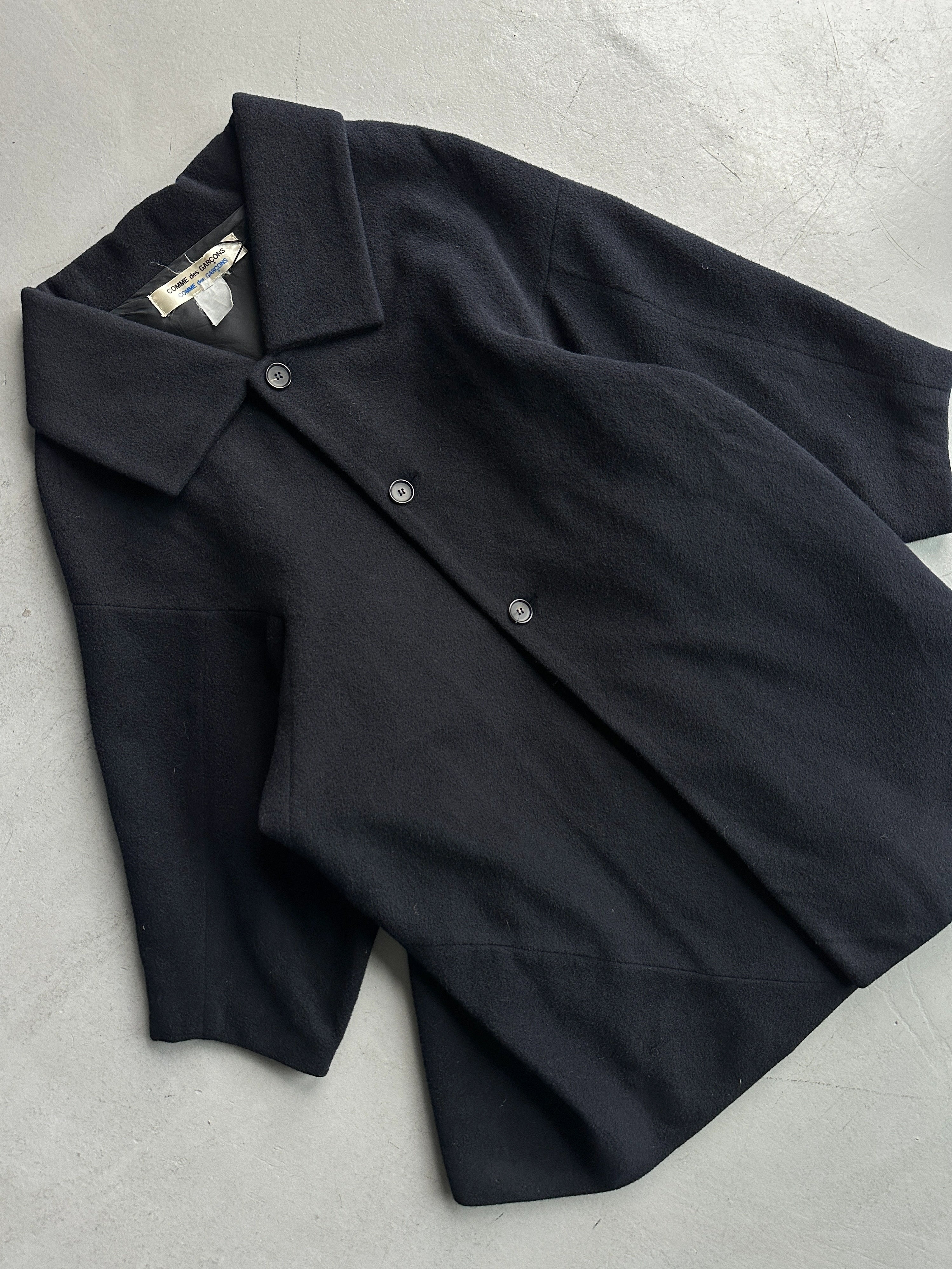 COMME DES GARÇONS - F/W 1991 SCULPTURAL SLEEVE COAT