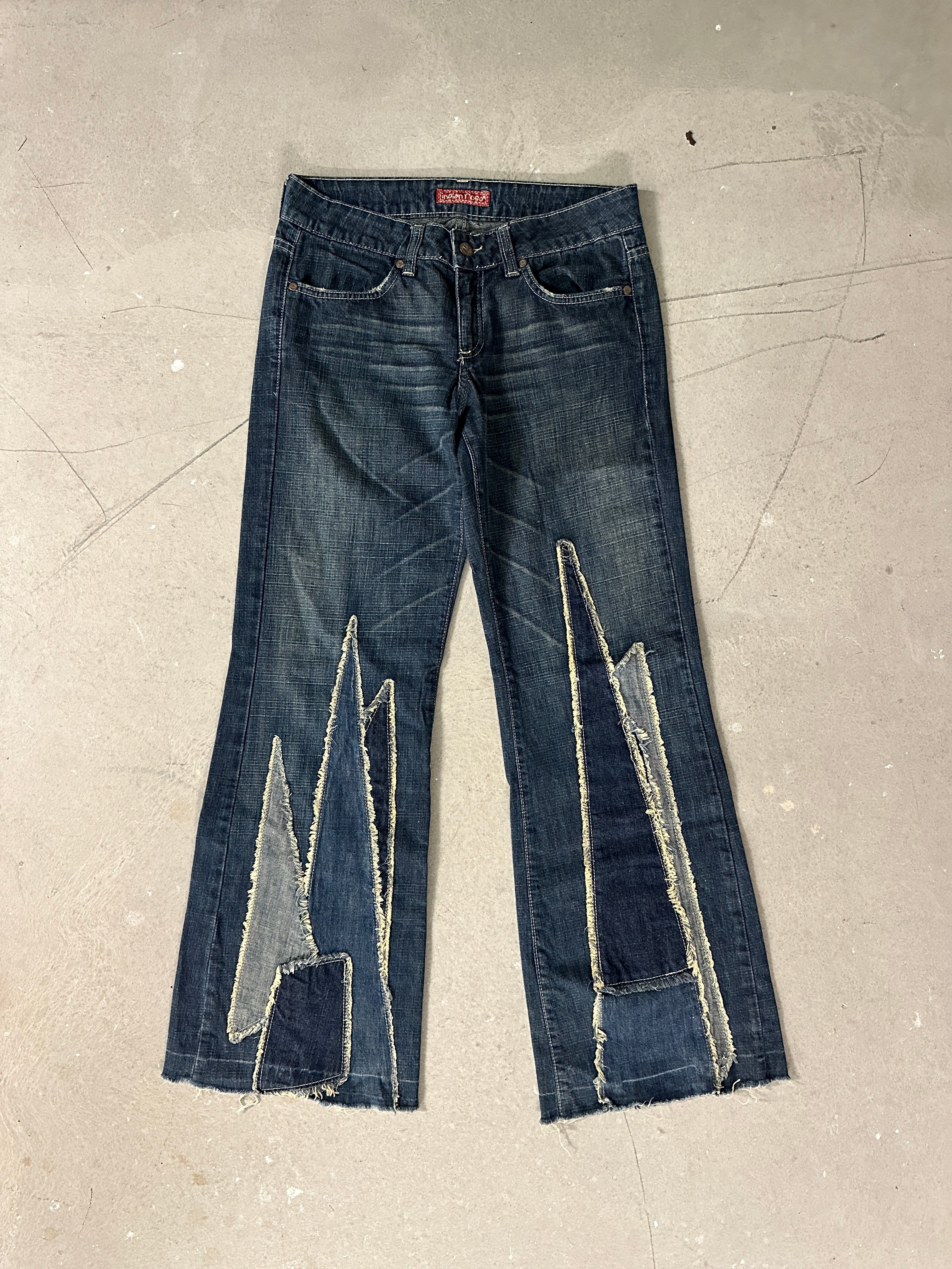 2000s LOW RISE FLARED JEANS