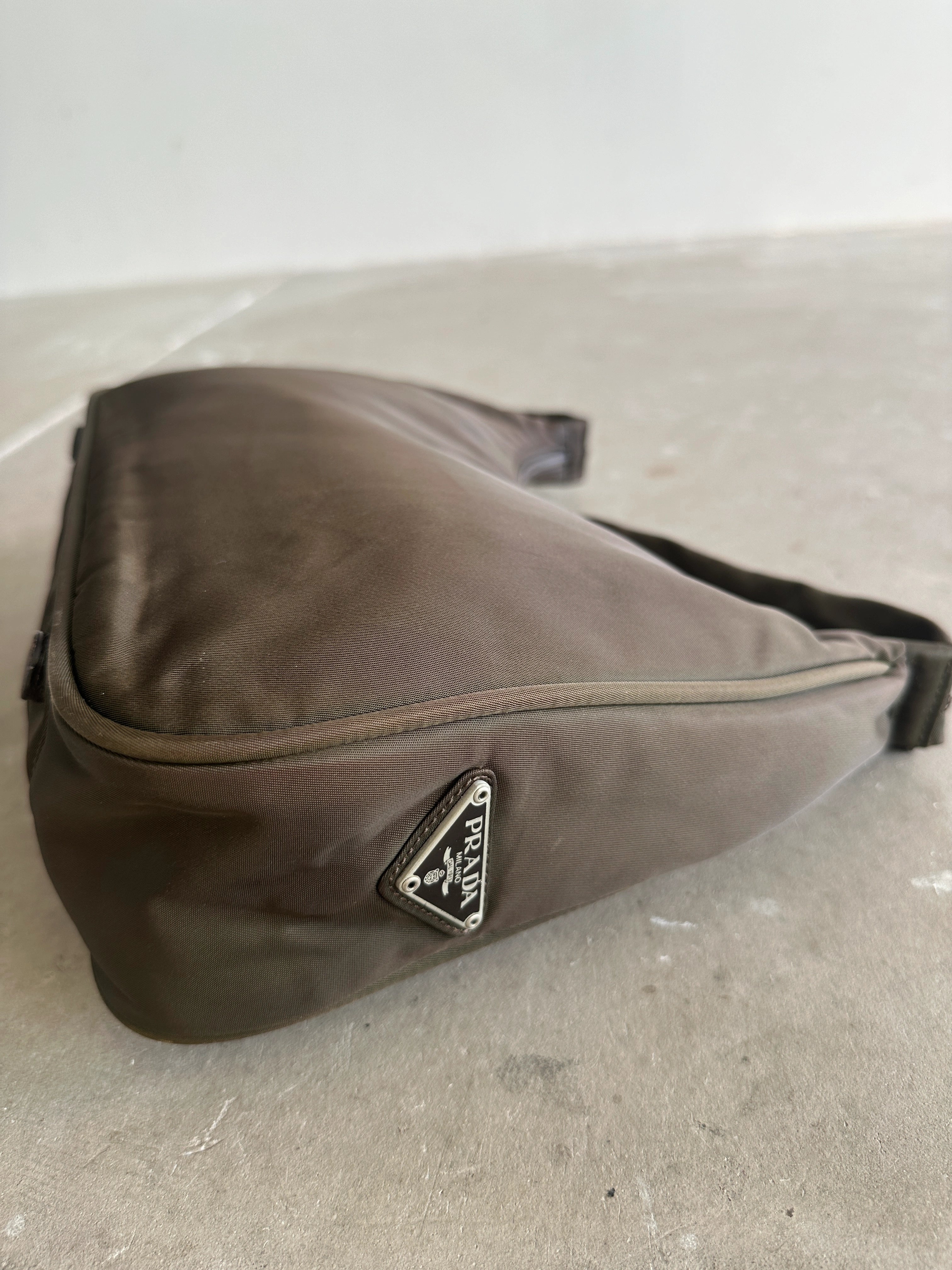 PRADA - 2000s NYLON HOBO SHOULDER BAG