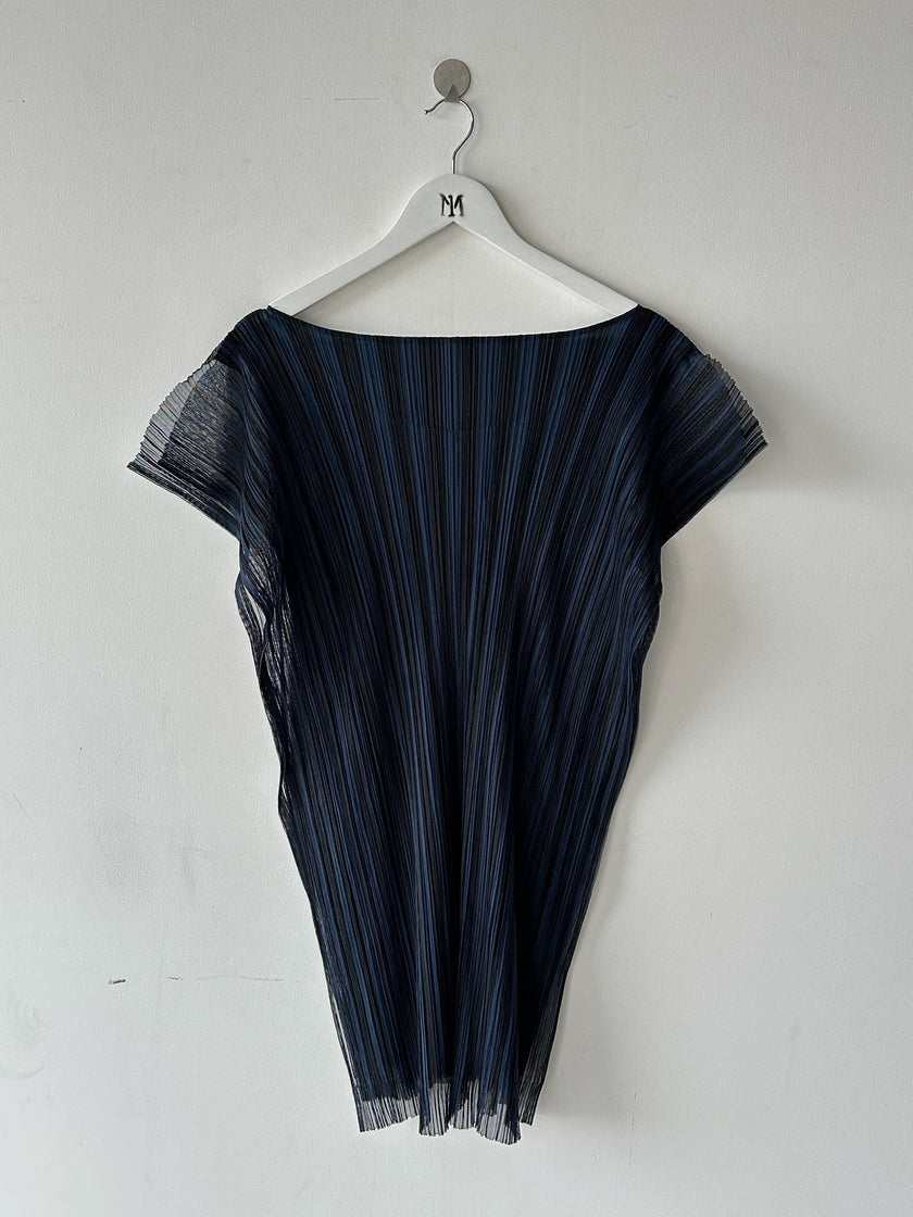 ISSEY MIYAKE - 2000s LAYERED LONGLINE TOP WITH SHEER MESH OVERLAY