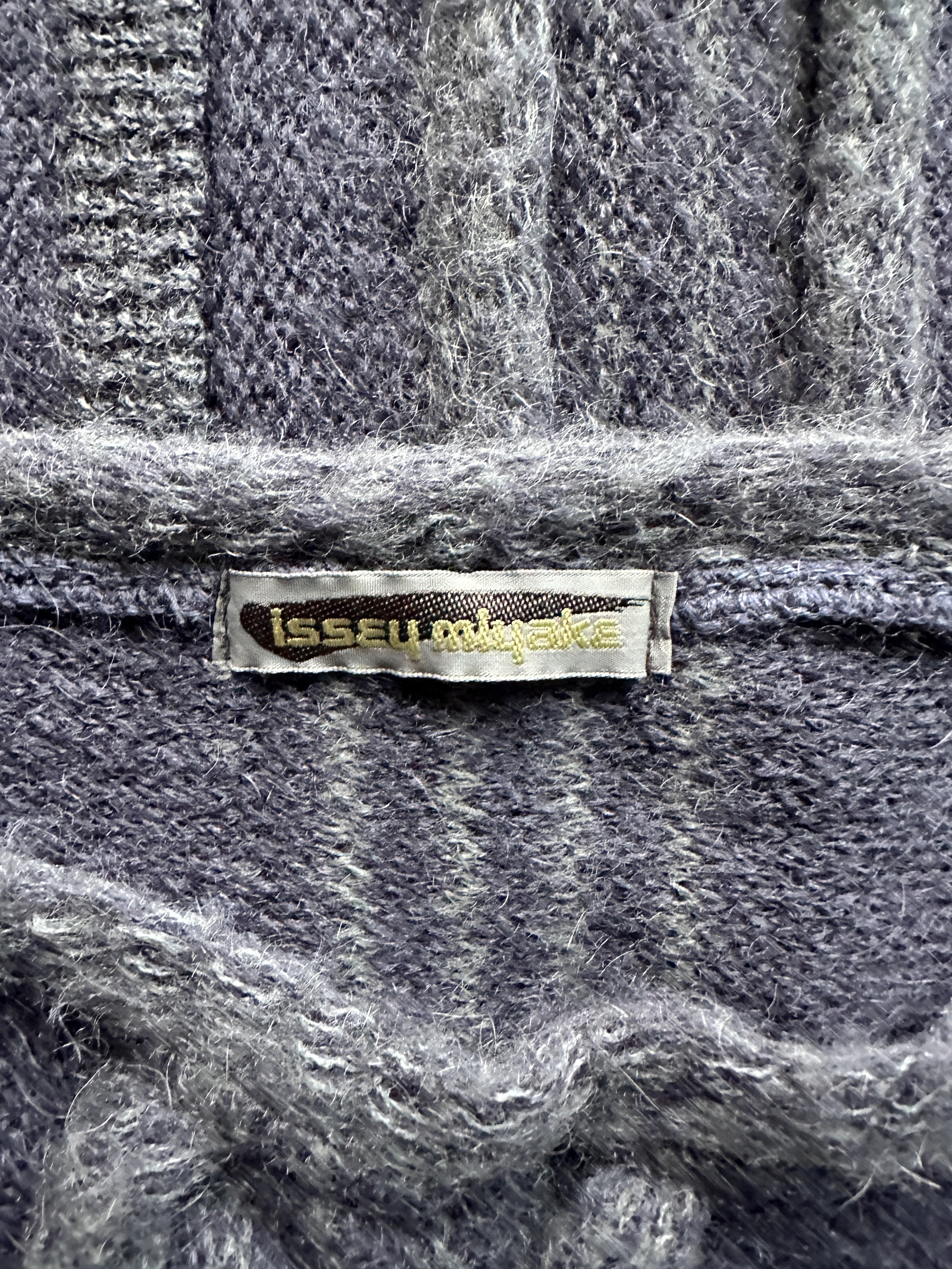 ISSEY MIYAKE - 1980s 3D BATWING SLEEVE KNIT JUMPER