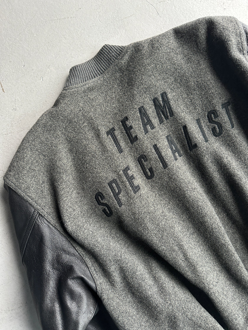 ISSEY MIYAKE HAI - 1980s BOMBER JACKET WITH CONTRASTING LEATHER SLEEVE
