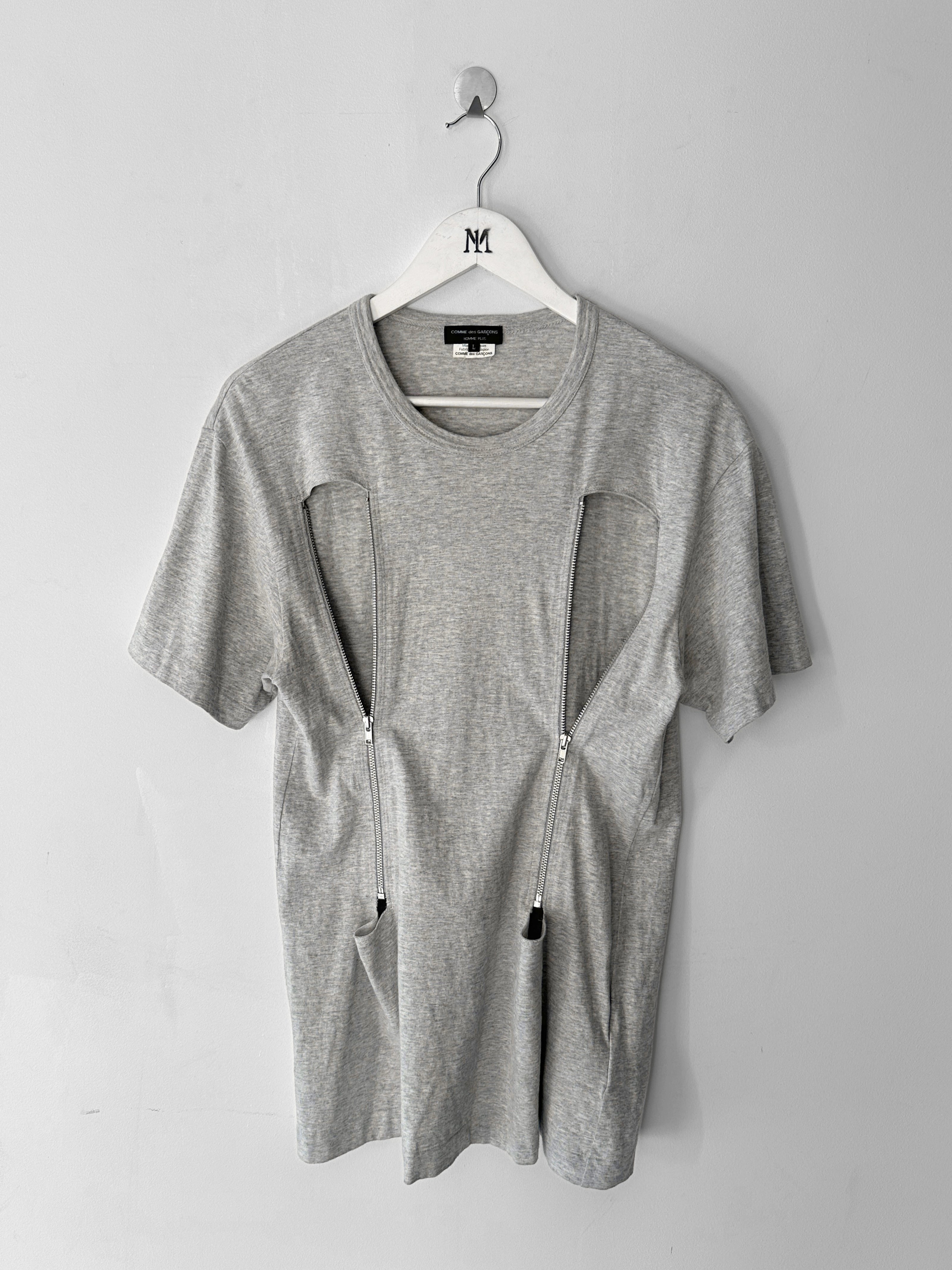 COMME DES GARÇONS HOMME PLUS - A/W 2014 CUT OUT FRONT T-SHIRT