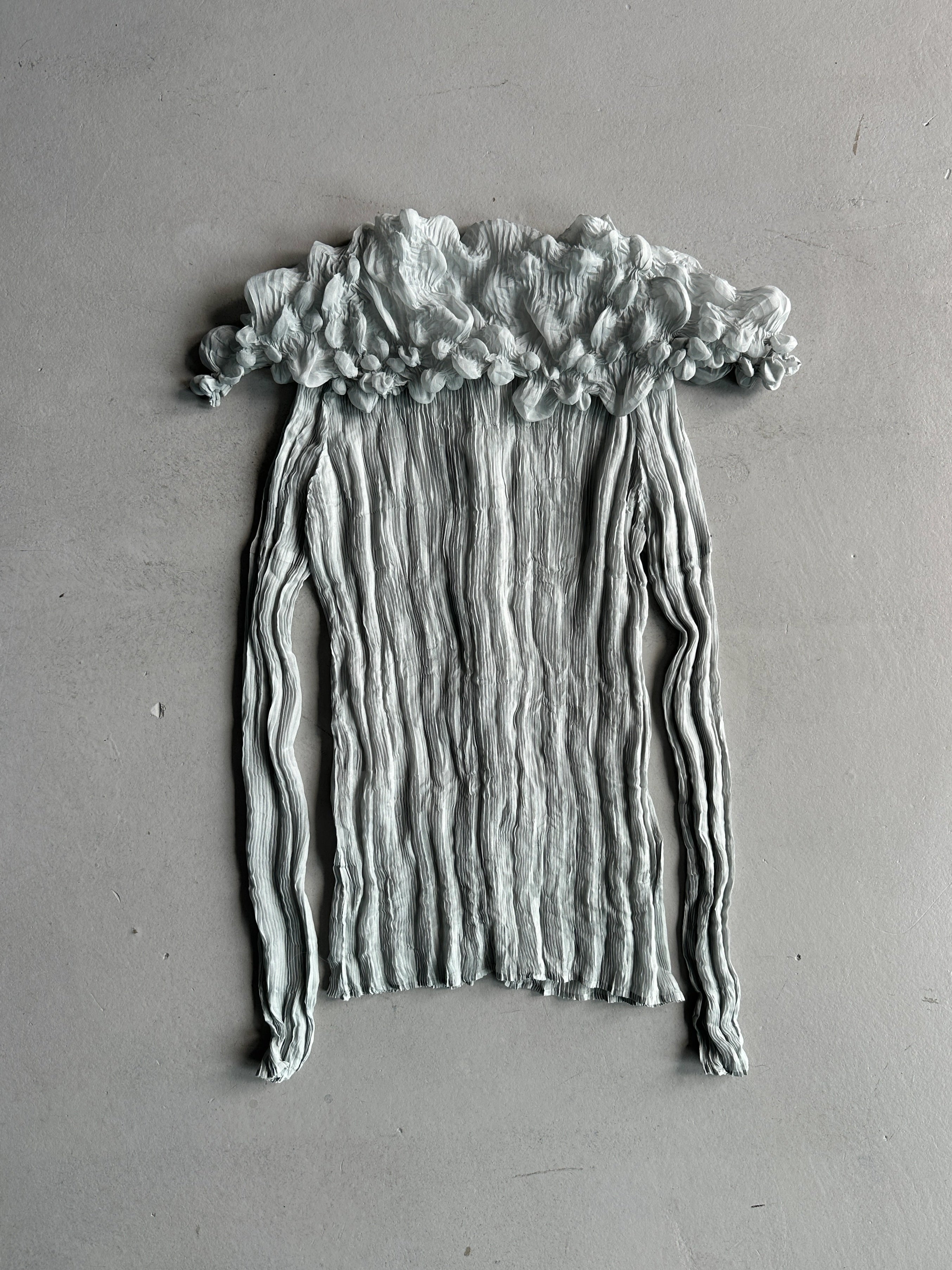 ISSEY MIYAKE - F/W 2000 BUBBLE PLEATED BUTTONED BLOUSE