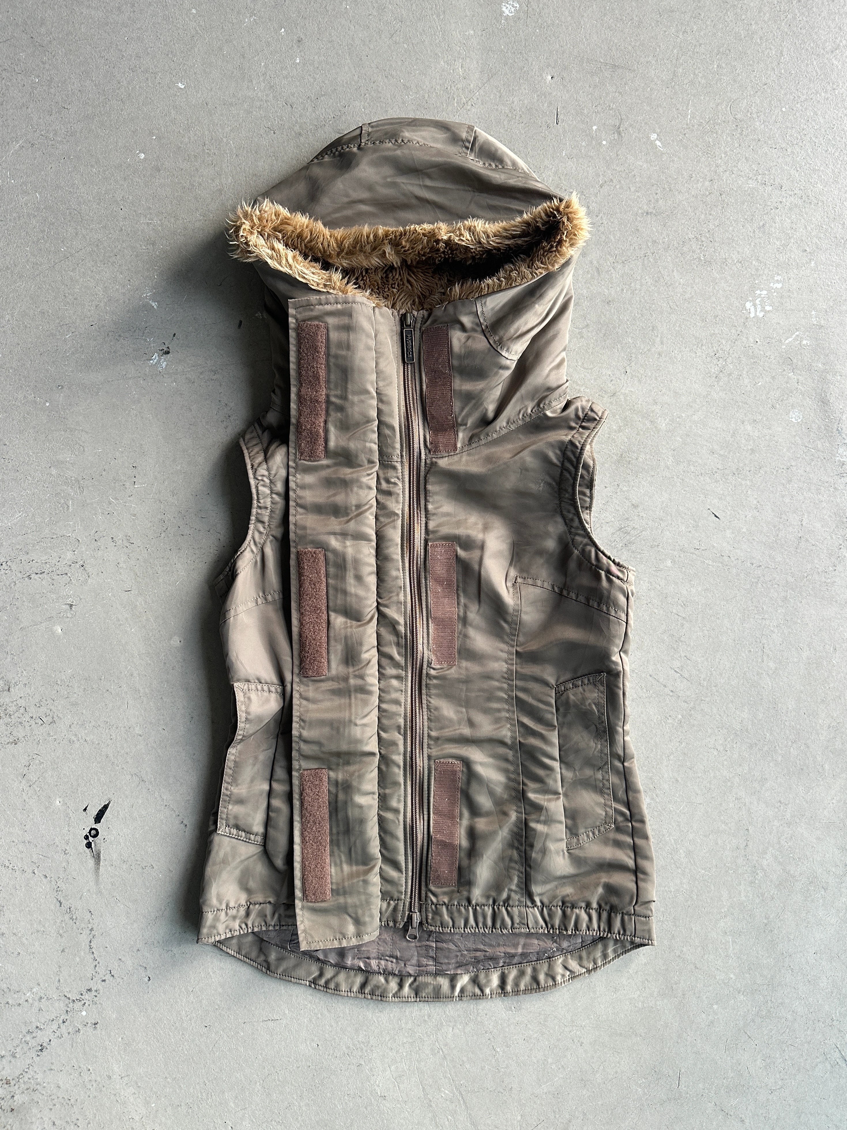 HYSTERIC GLAMOUR - 1990s HOODED NYLON VEST GILET