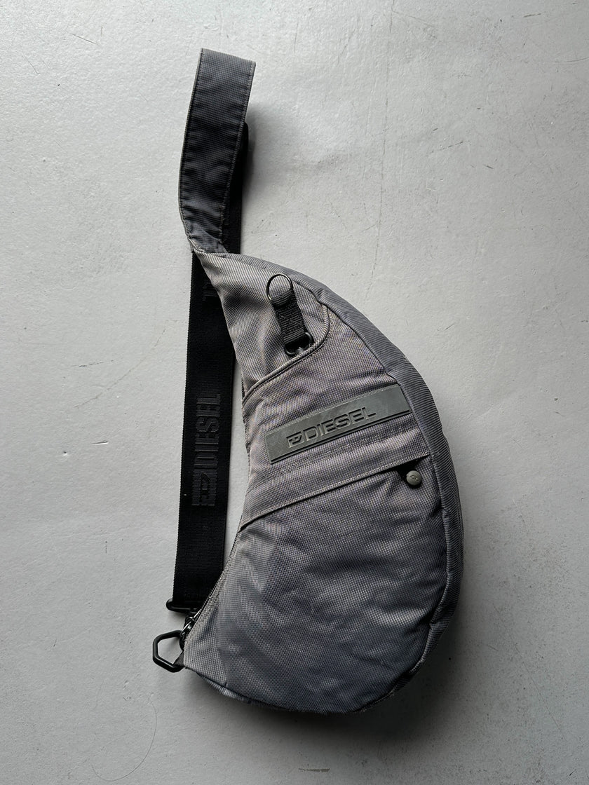 DIESEL - 1990s TEXTURED SLING BAG