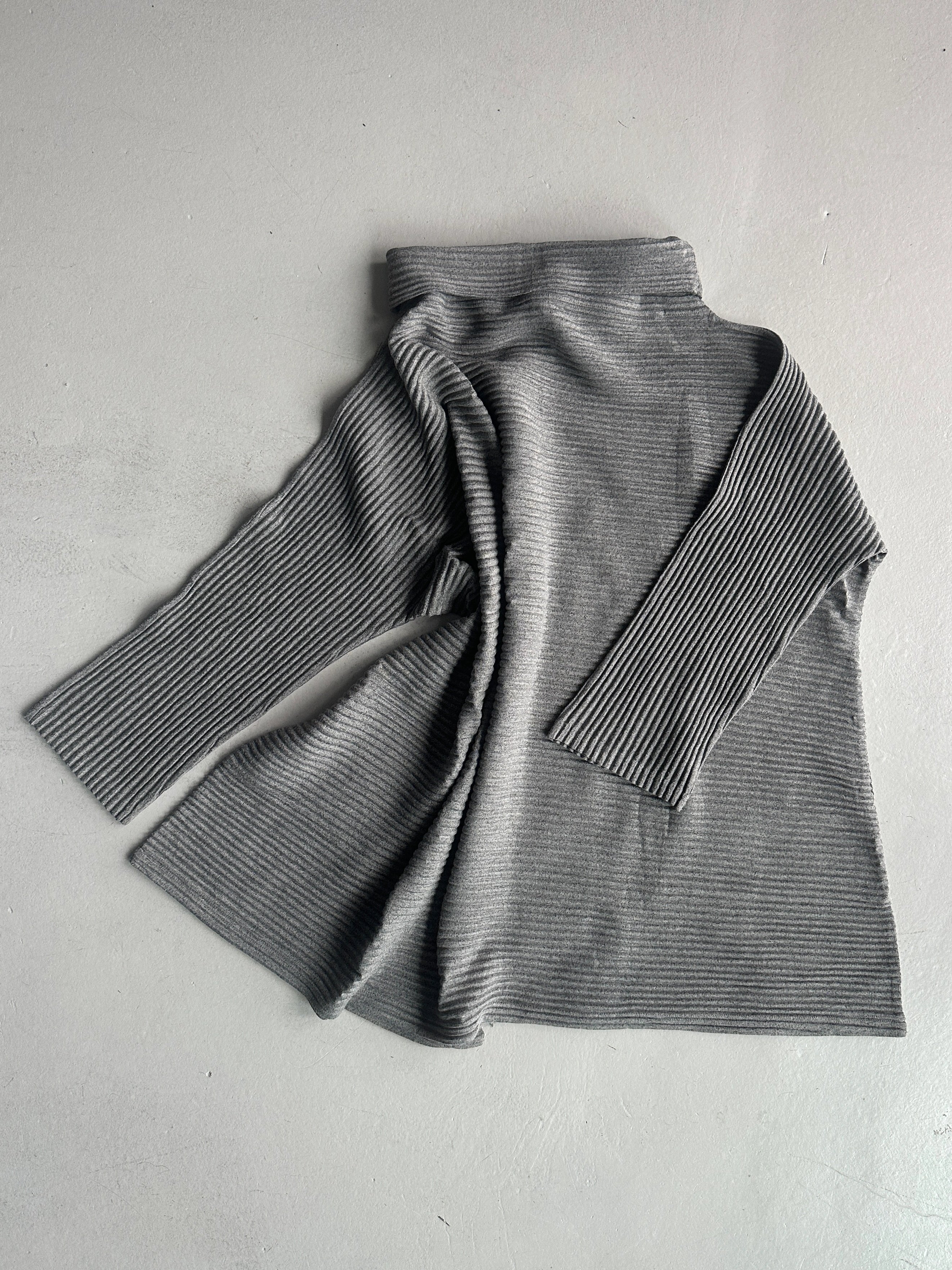 ISSEY MIYAKE - 2000s FUNNEL NECK PLEATED CARDIGAN