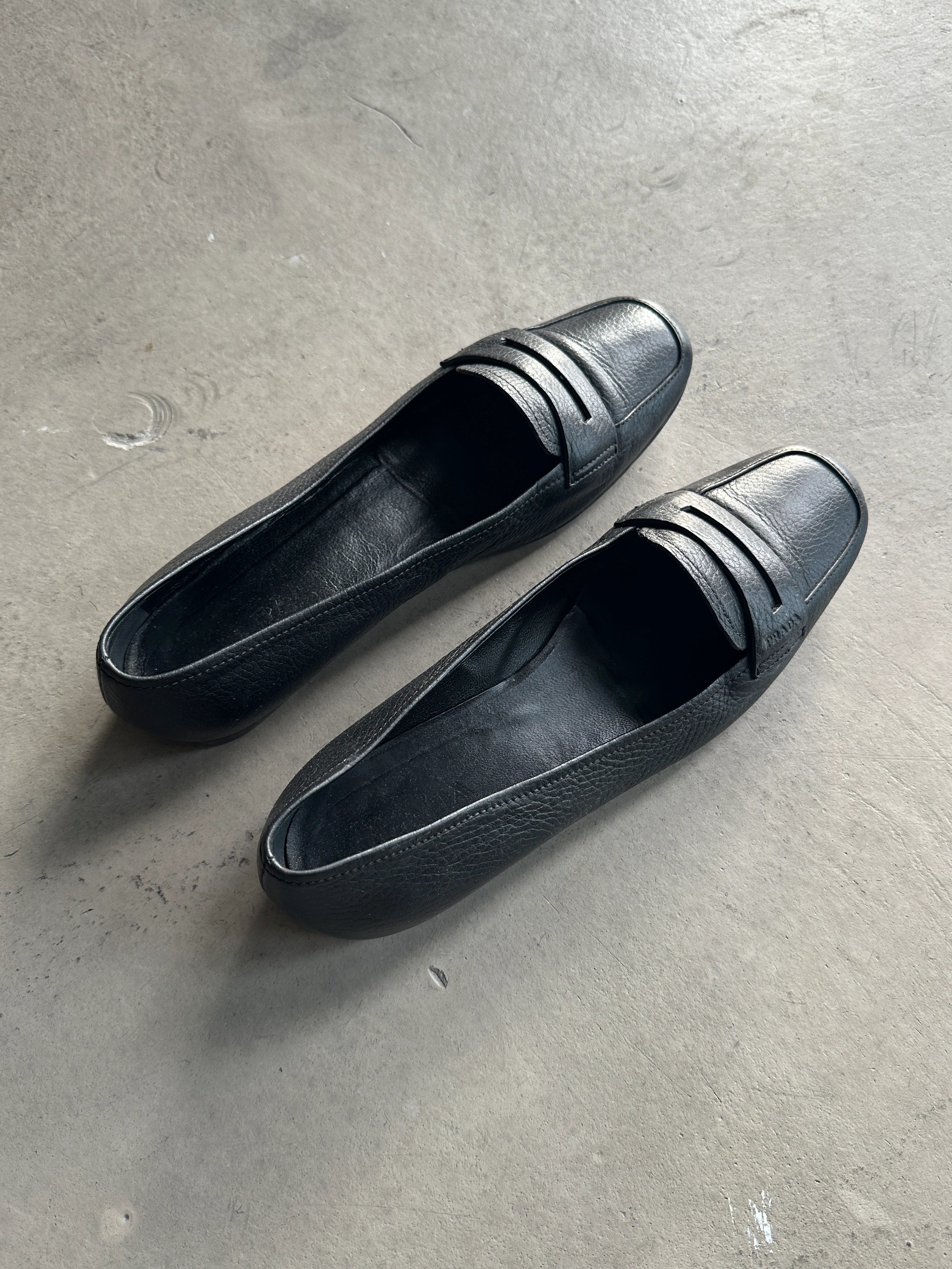 PRADA - 1990s SOFT LEATHER PENNY LOAFERS