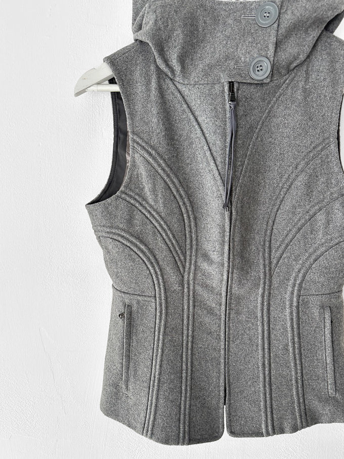 ITALIAN LABEL 2010s ZIPPED HOODED GILET JACKET