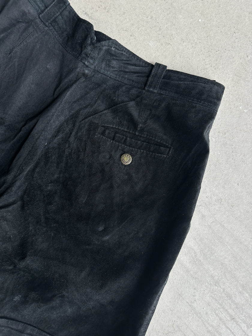 1990s PLEATED LEATHER BERMUDA SHORTS