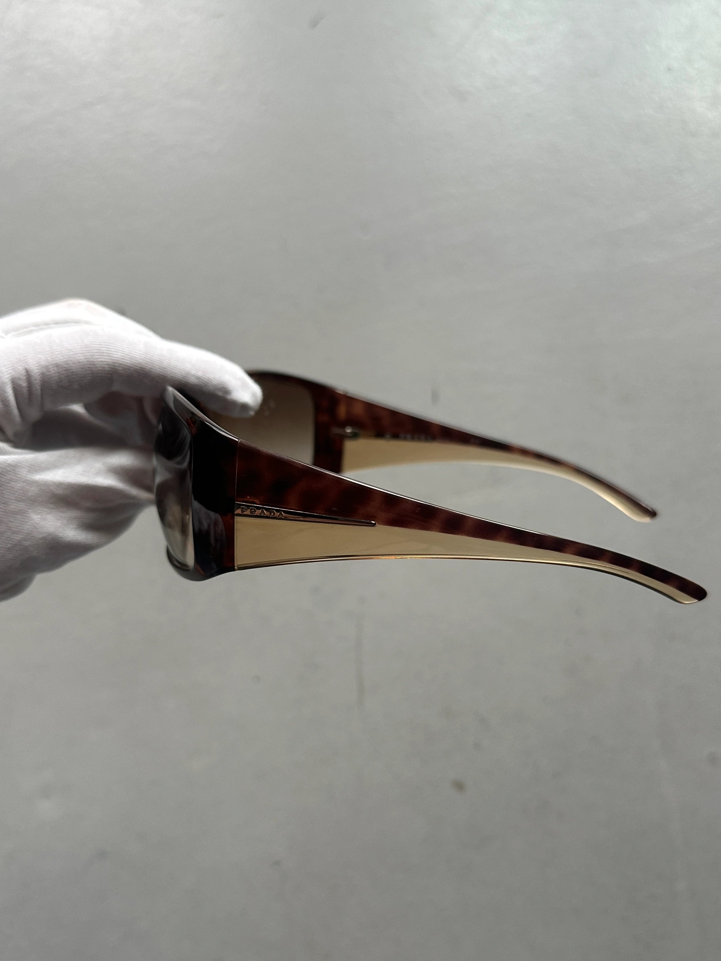 PRADA - 1990s OVERSIZED WRAP AROUND SUNGLASSES
