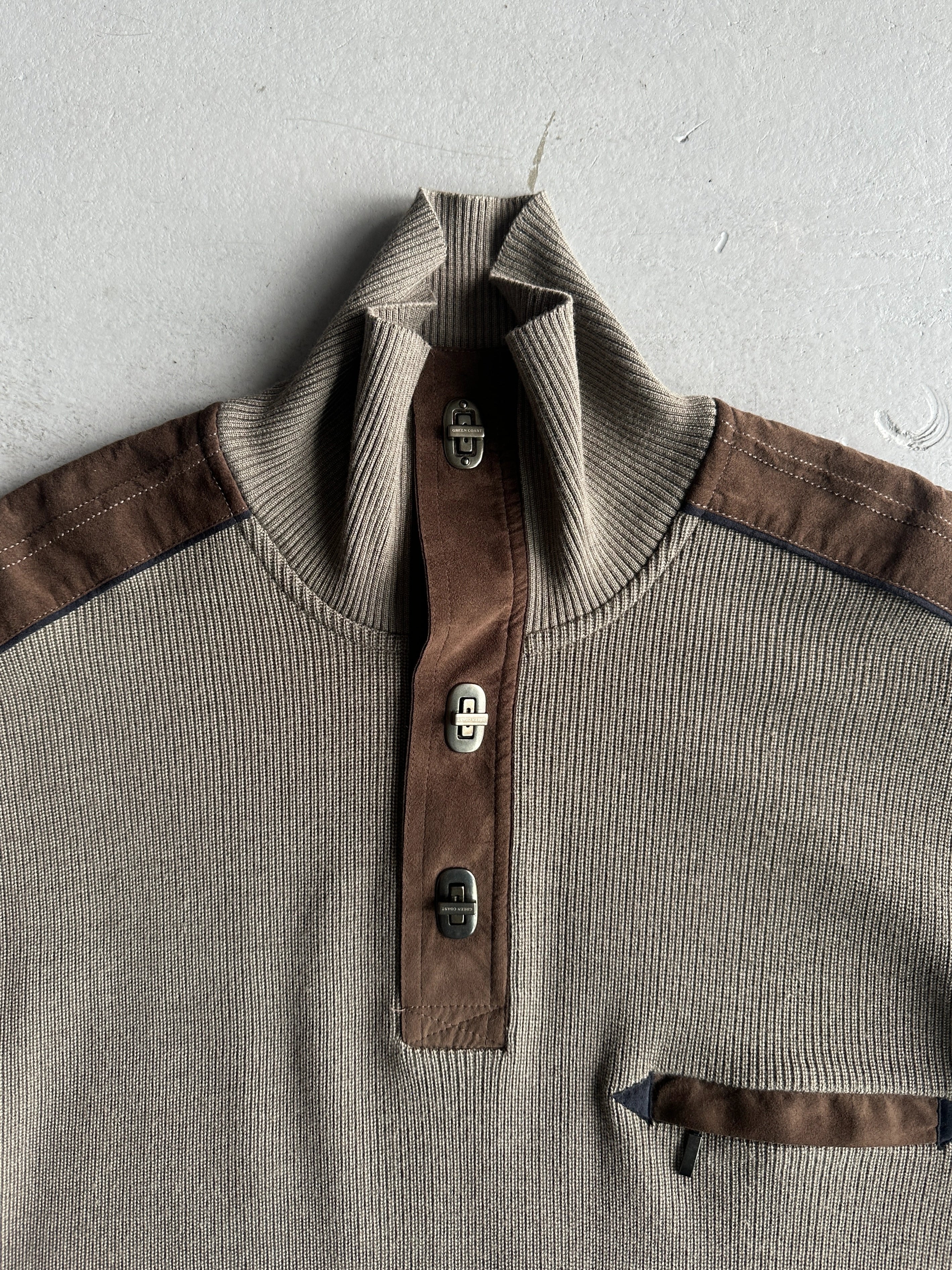 1990s KNIT PULLOVER WITH SUEDE DETAILS