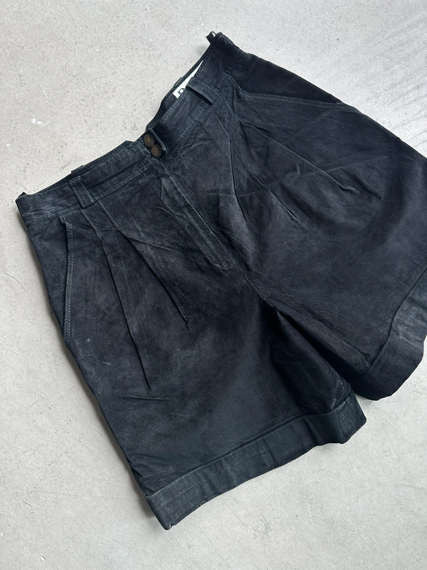 1990s PLEATED LEATHER BERMUDA SHORTS