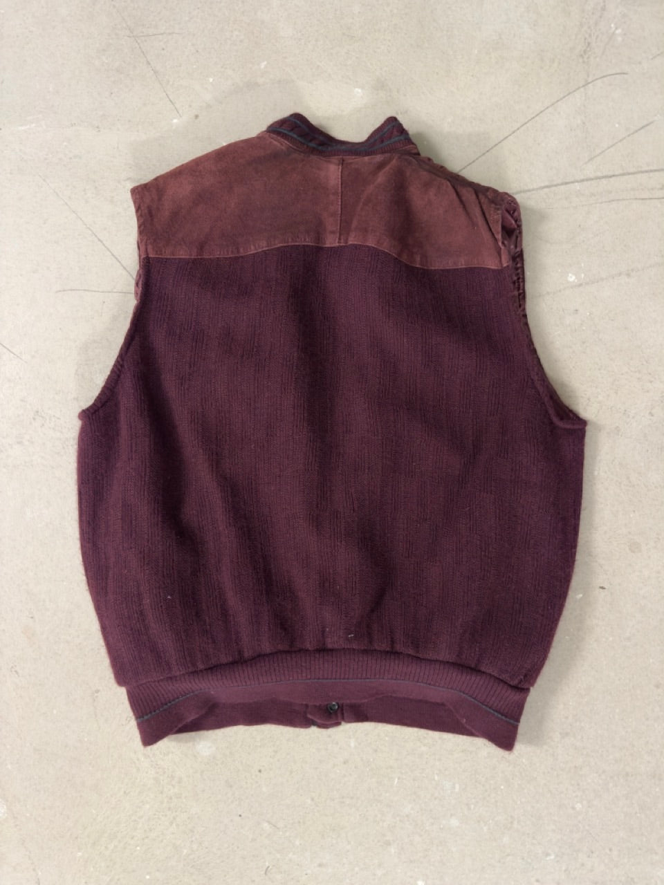 1970s KNITTED GILET WITH SUEDE DETAILS