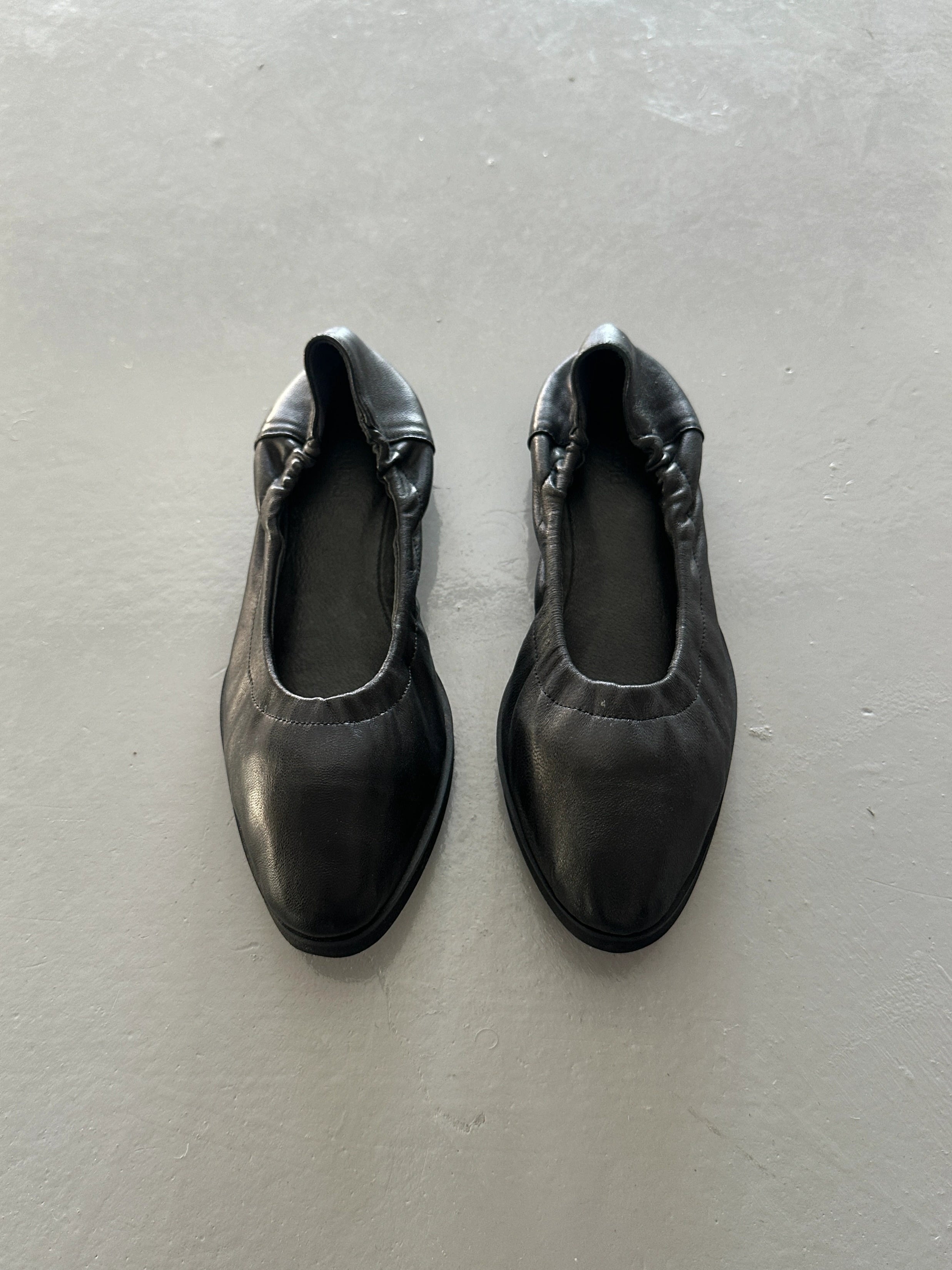 PLANTATION ISSEY MIYAKE - 1990s BALLET FLATS