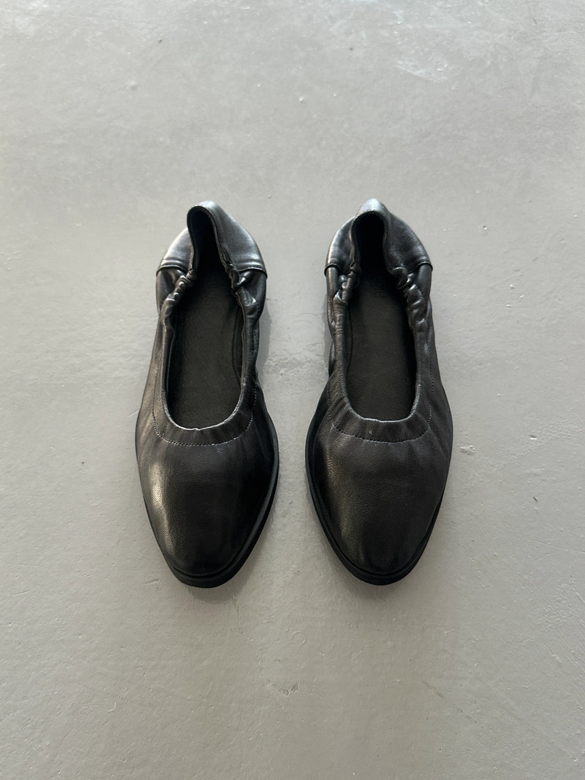 PLANTATION ISSEY MIYAKE - 1990s BALLET FLATS