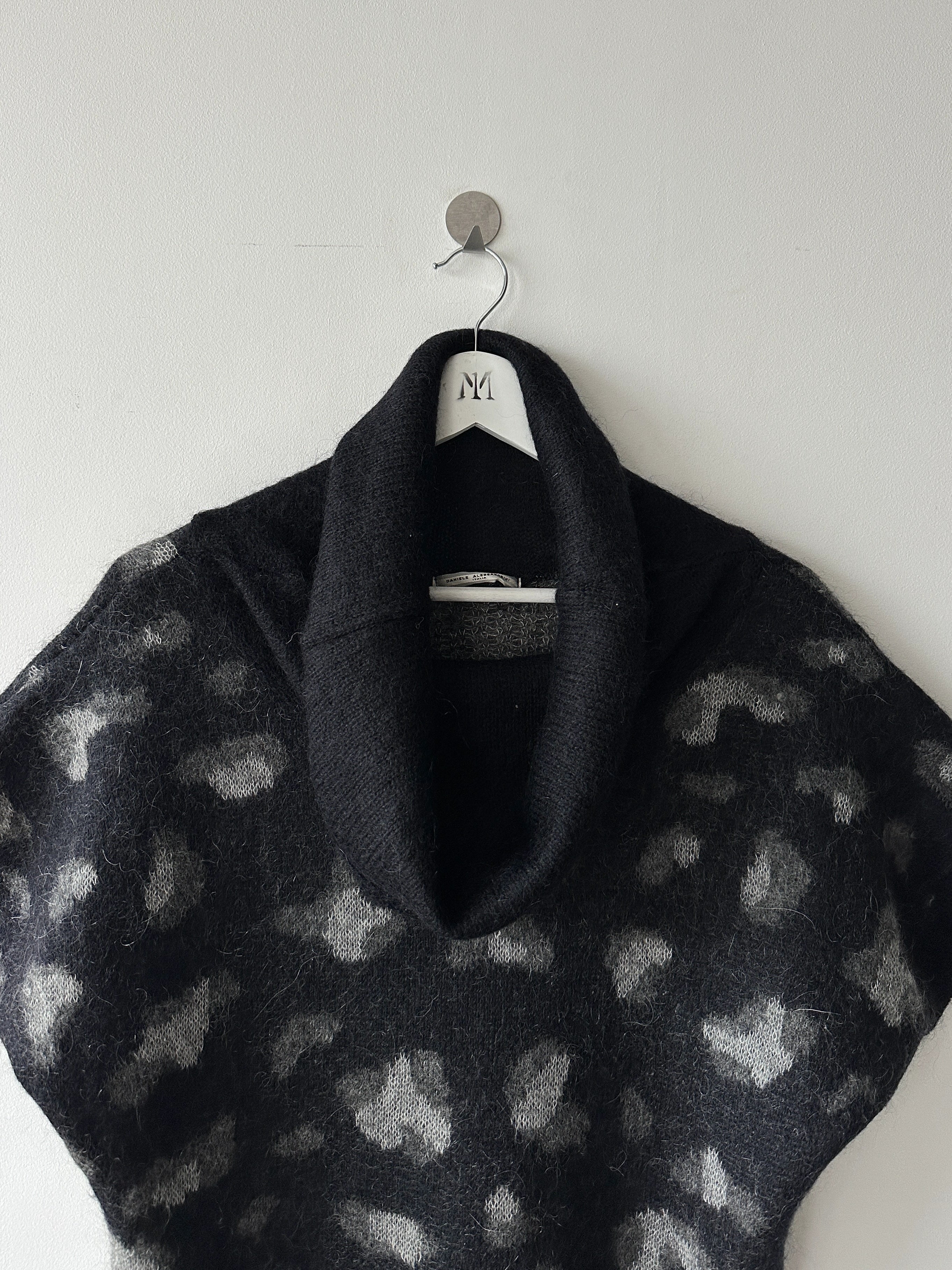 DANIELE ALESSANDRINI - 2000s FUZZY KNIT LONG VEST TOP
