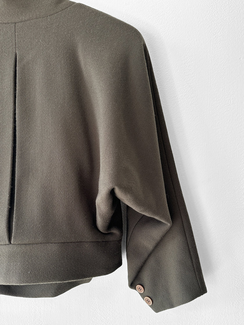 ISSEY MIYAKE - F/W 1989 CROP FIT SCULPTURAL JACKET WITH DRAPED COLLAR