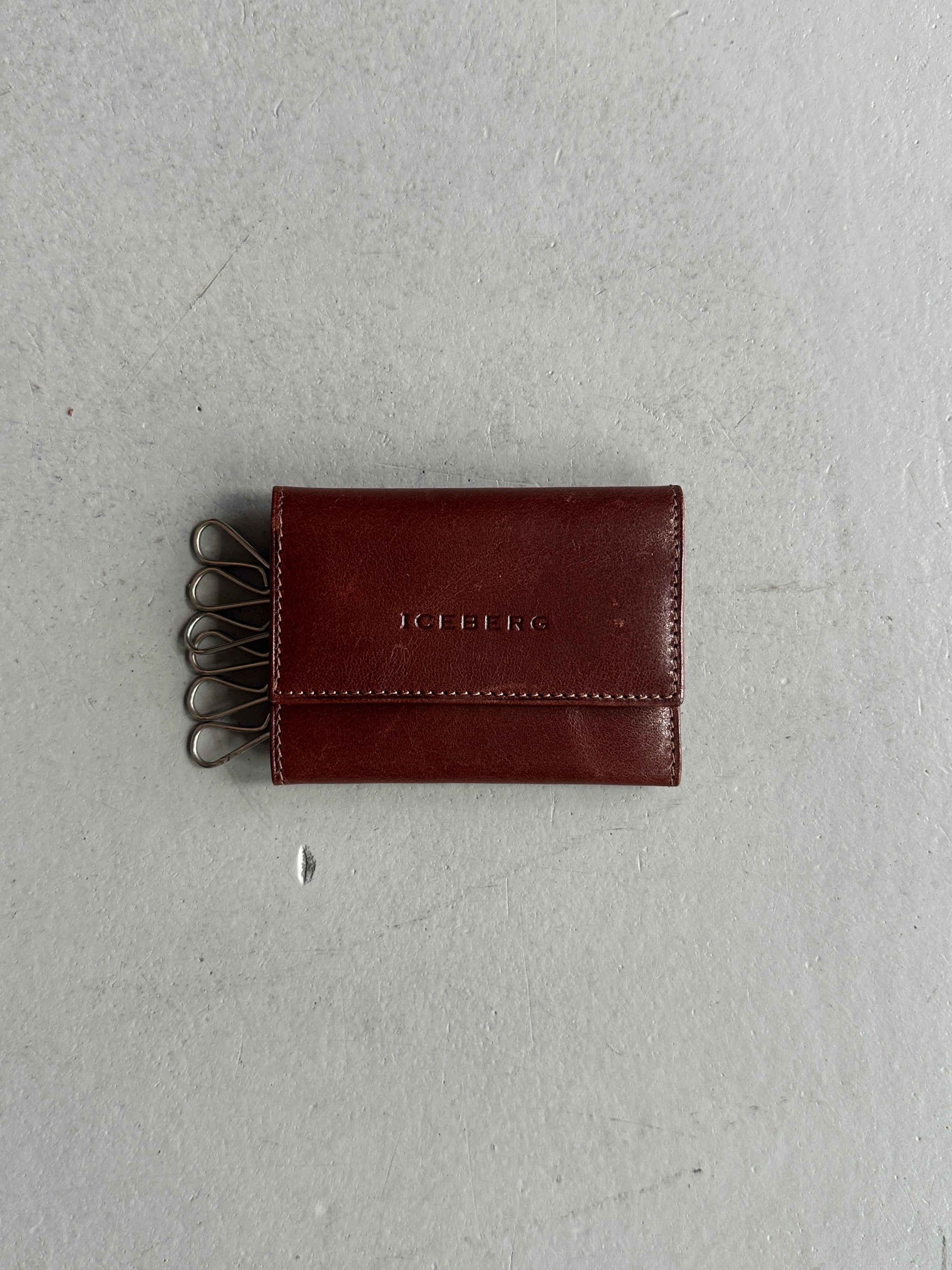 ICEBERG - 1990s LEATHER KEY HOLDER