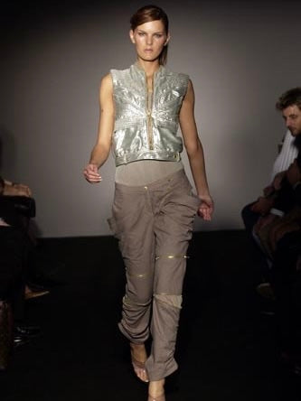 GAETANO NAVARRA - S/S 2004 2 IN 1 TROUSERS SHORTS WITH ZIP DETAILS
