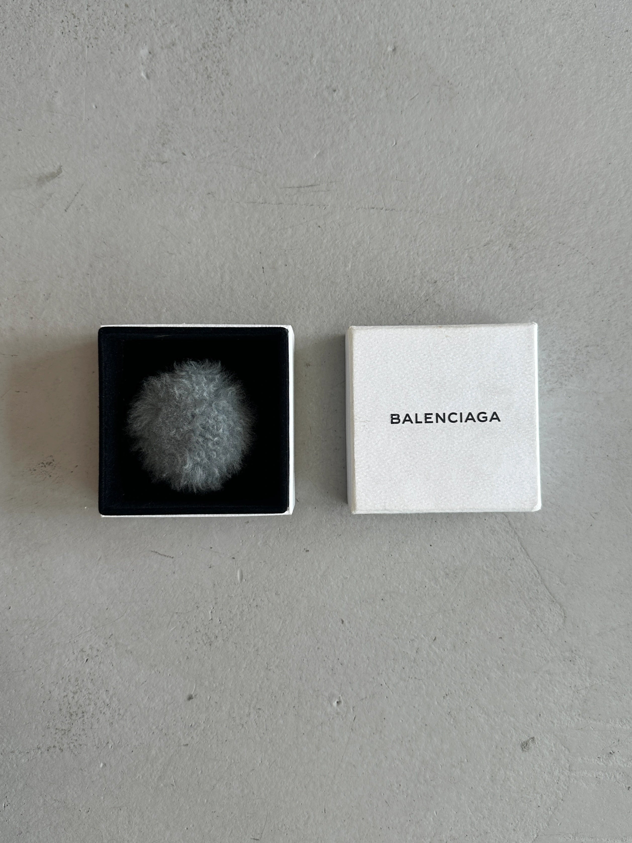 BALENCIAGA - S/S 2021 FAUX FUR  POM POM BUTTON RING
