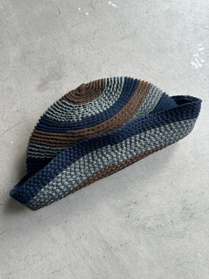 EMPORIO ARMANI - 1980s KNITTED BUCKET HAT