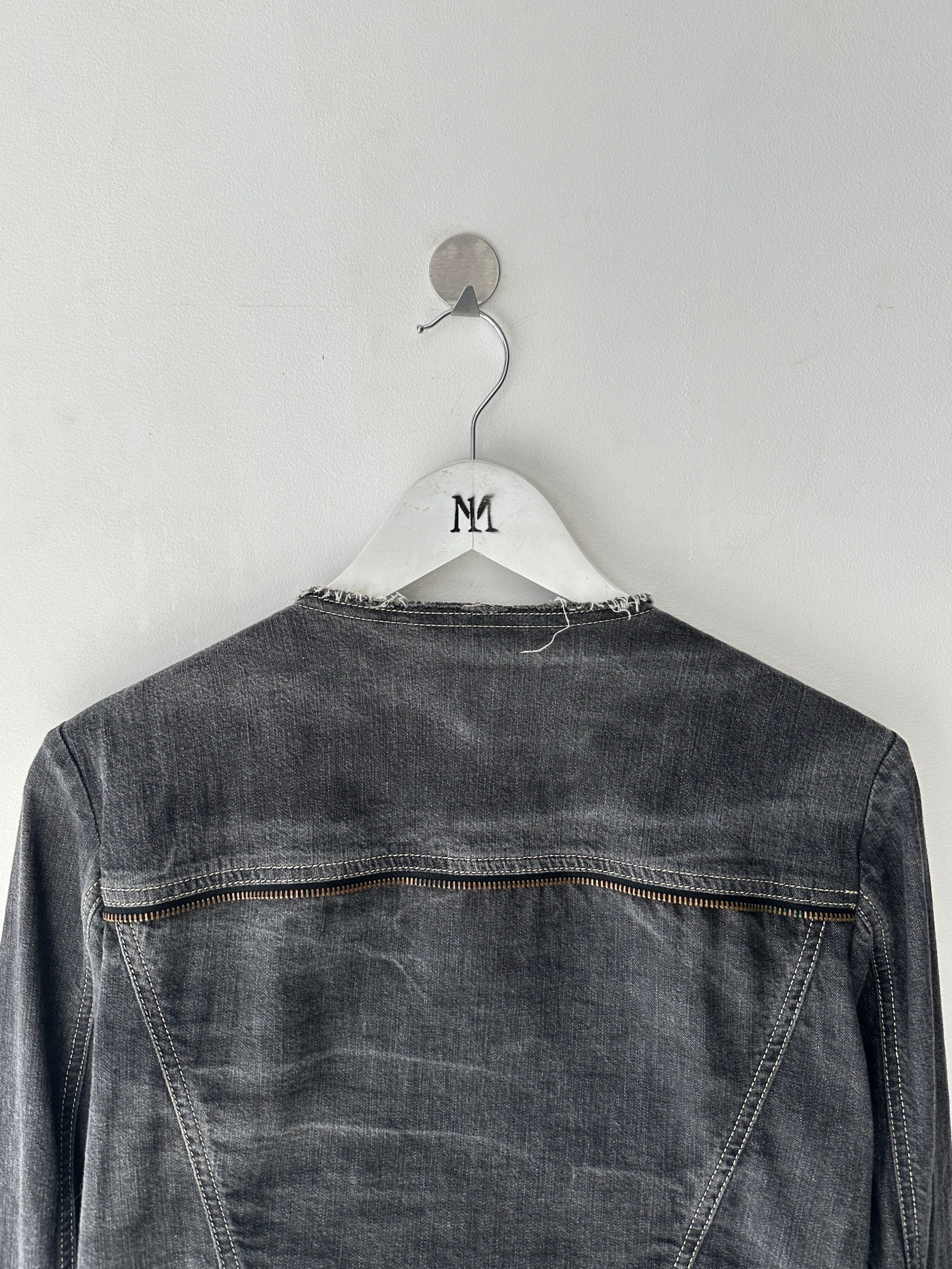 GIANFRANCO FERRÉ - early 2000s CROP FIT DENIM JACKET WITH EXPOSED ZIP DETAILS
