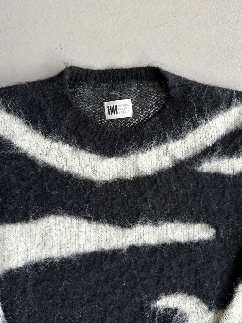 ISSEY MIYAKE - 1980s CREW NECK FUZZY WOOL OVERSIZED JUMPER
