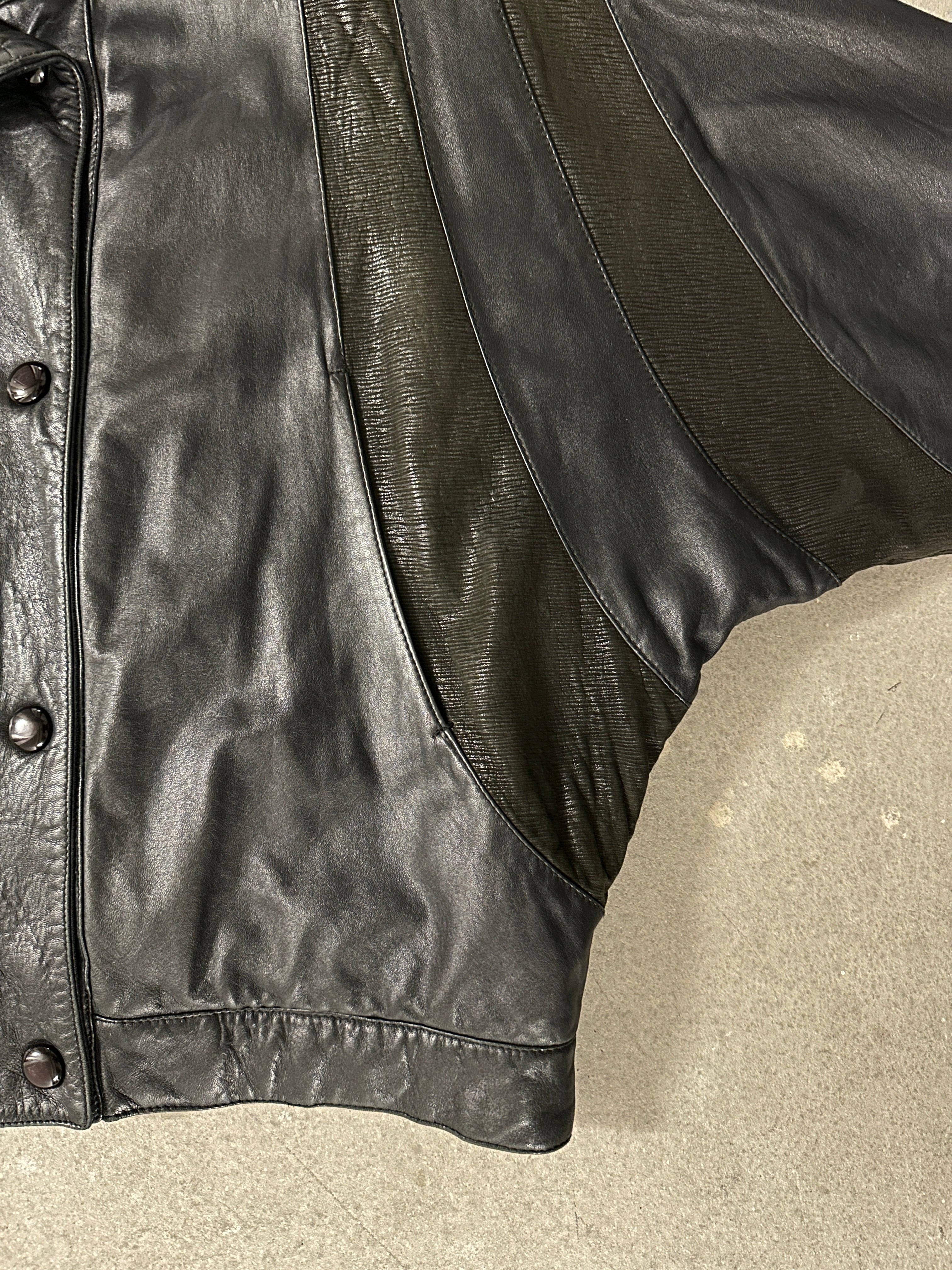 1980s LEATHER BOMBER JACKET