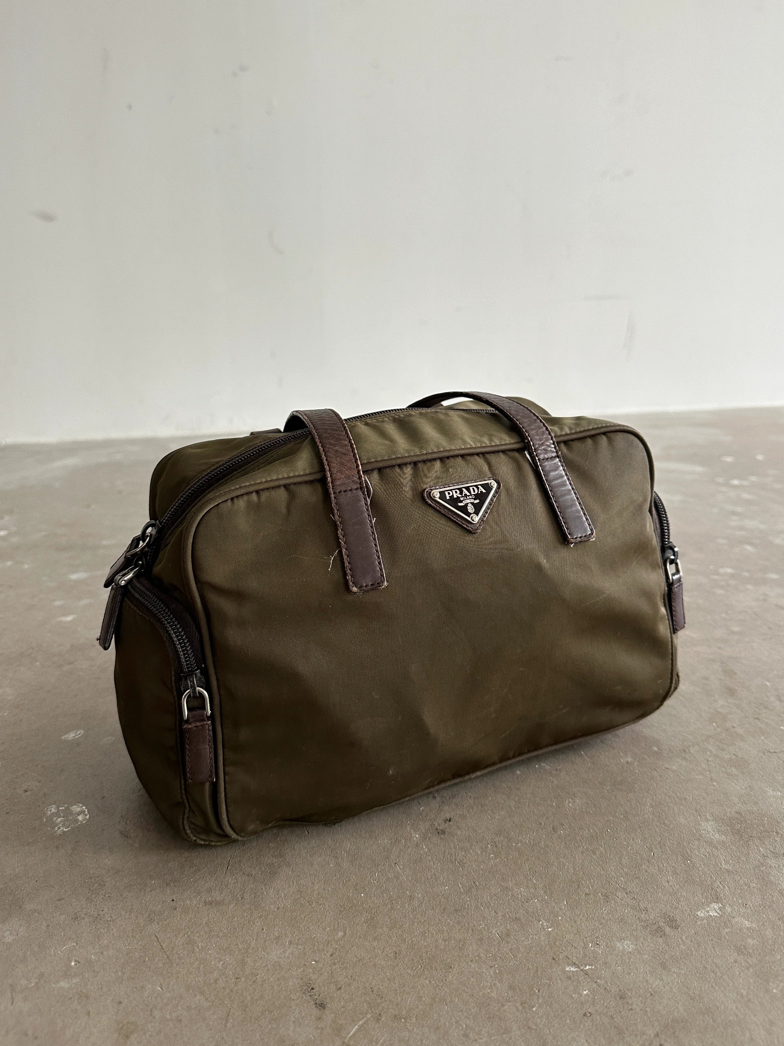 PRADA - 2000s NYLON CARGO SHOULDER BAG