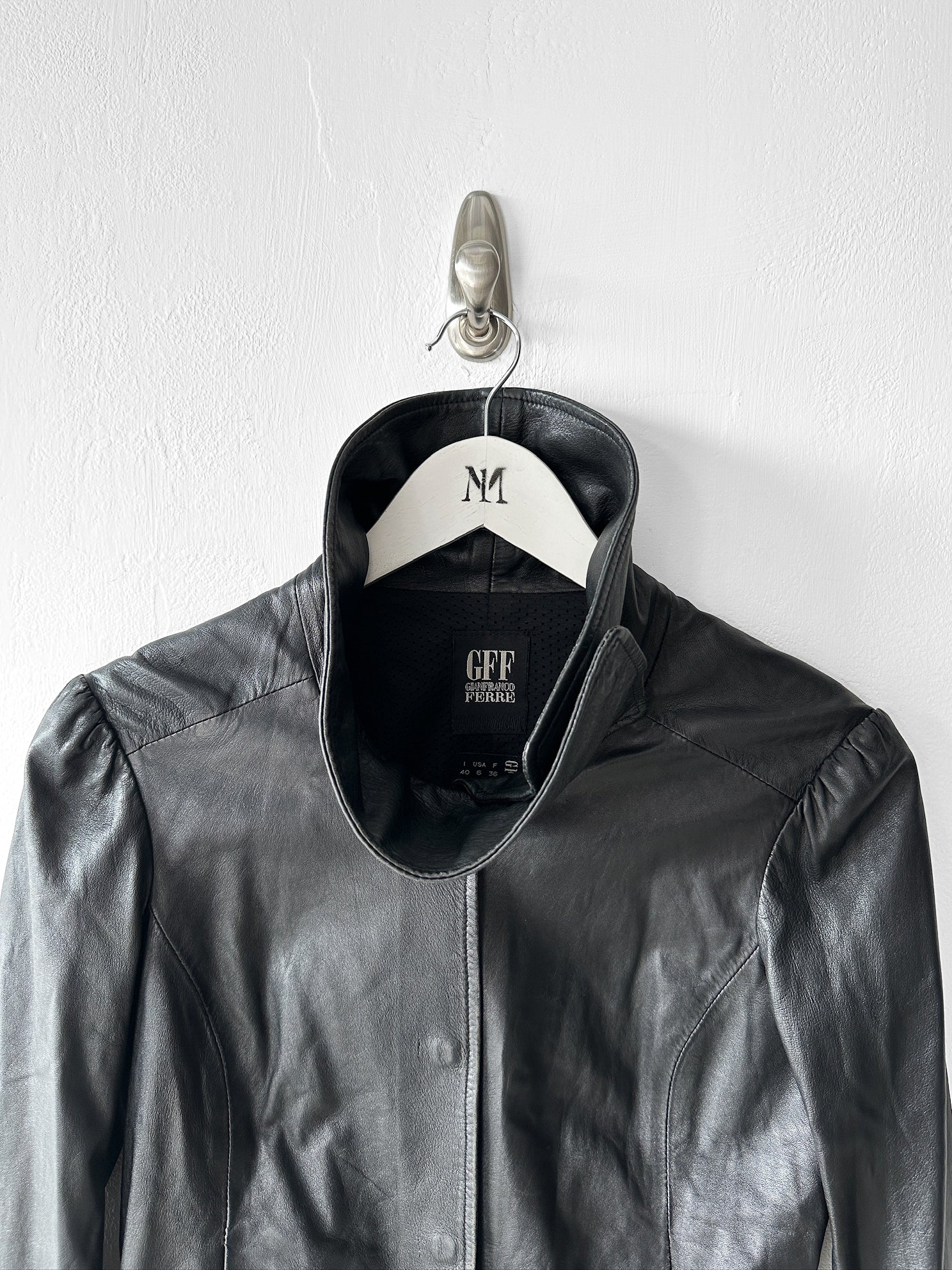 GIANFRANCO FERRÉ - early 2000s SOFT LEATHER CROP FIT JACKET WITH FUNNEL NECK