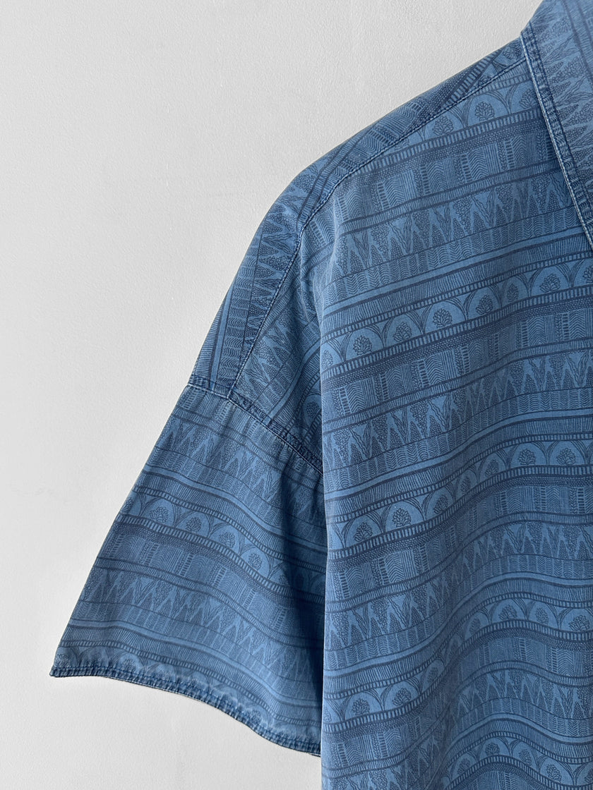 ARMANI JEANS - early 1990s JACQUARD PRINT SHORT SLEEVE SHIRT