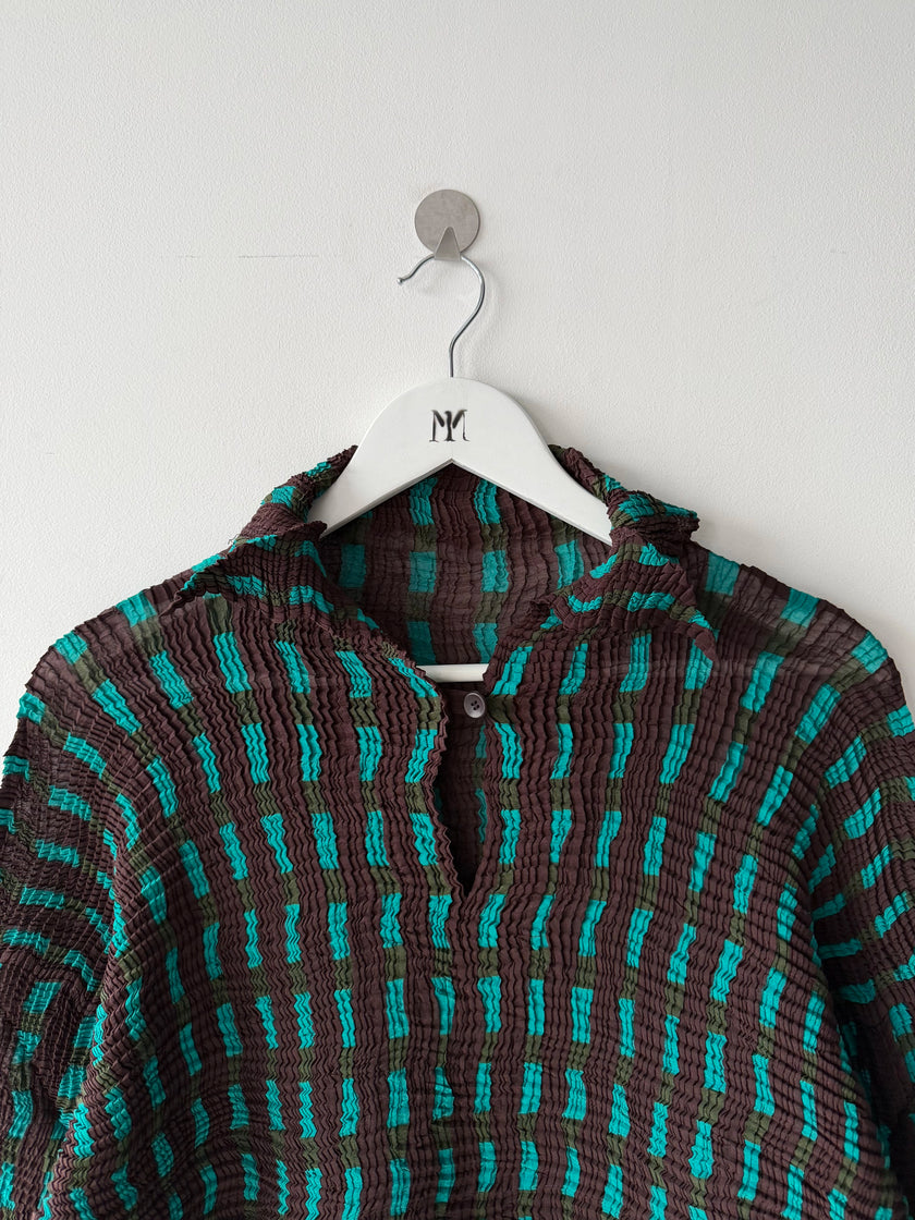 ISSEY MIYAKE - S/S 1999 LONG SLEEVE TOP WITH SPIKE PLEATS COLLAR