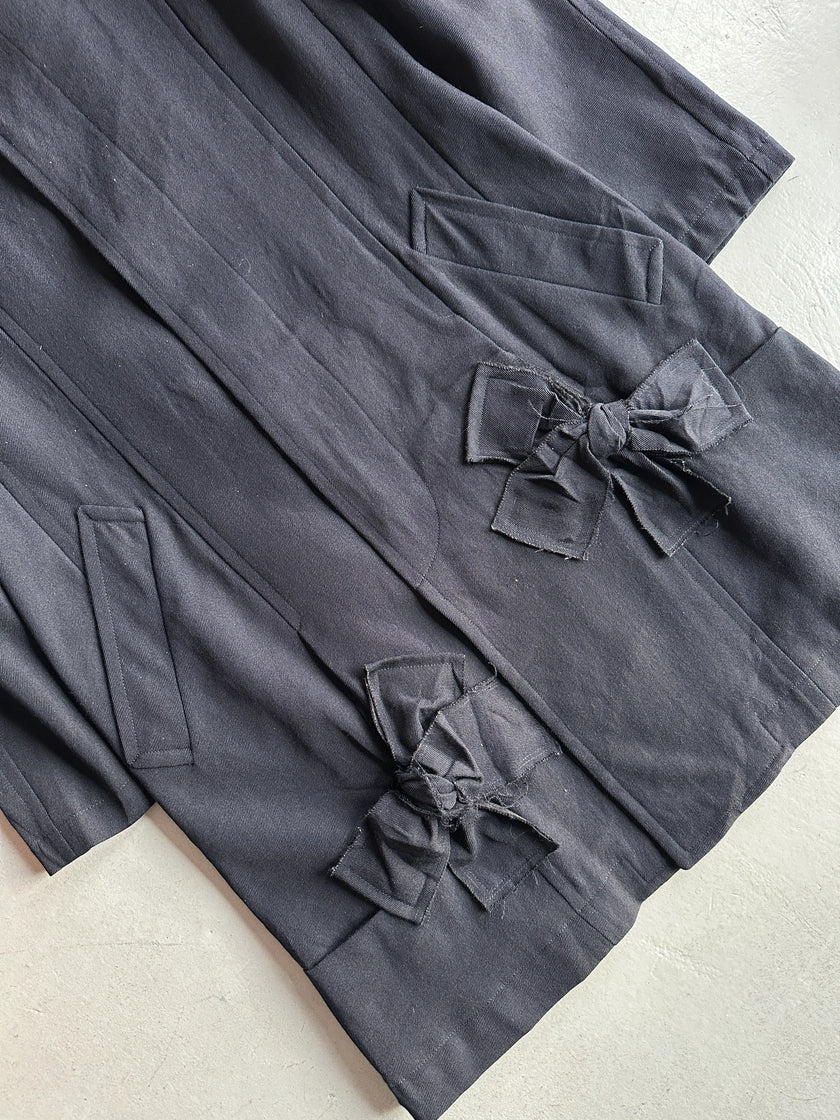 COMME DES GARÇONS - F/W 2003 MID LENGTH COAT WITH BOW DETAILS AT HEM