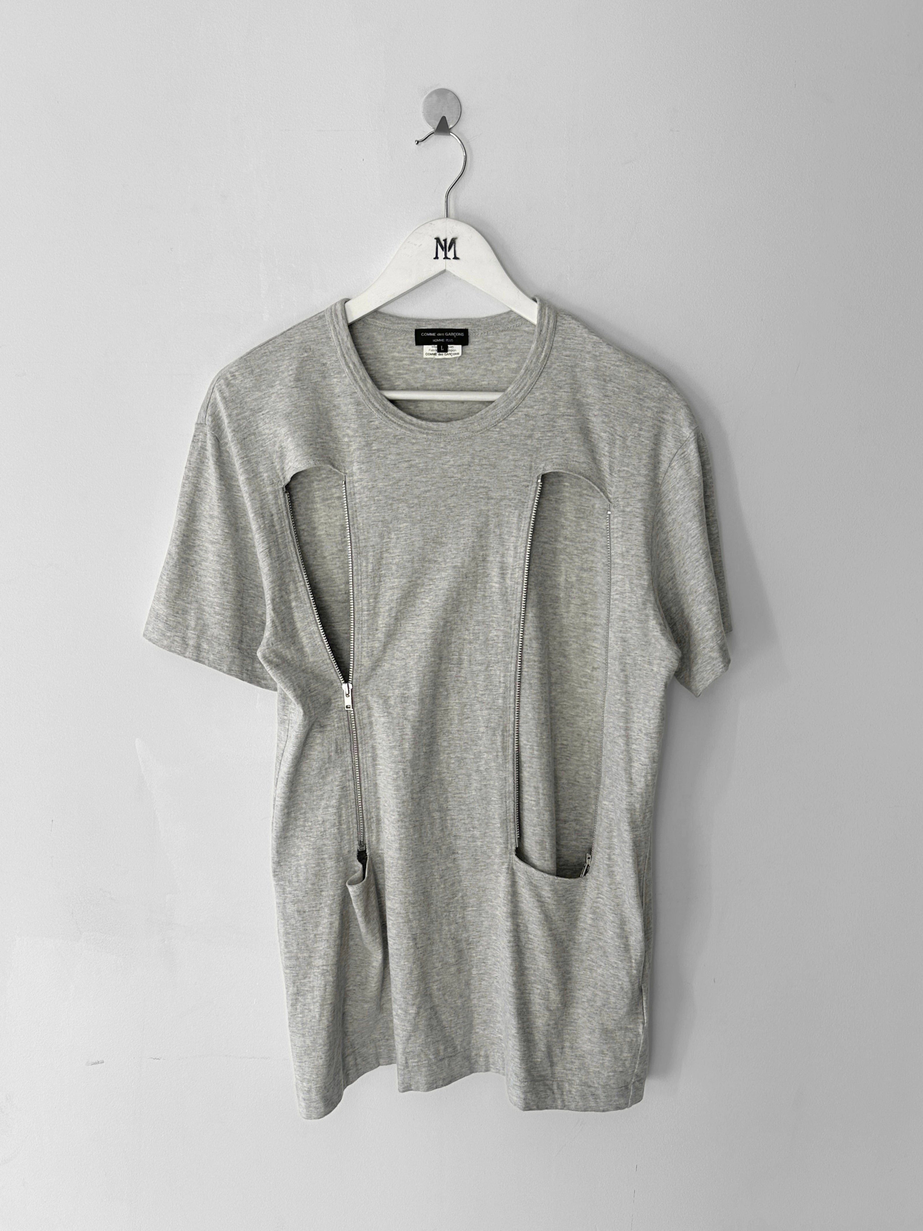 COMME DES GARÇONS HOMME PLUS - A/W 2014 CUT OUT FRONT T-SHIRT